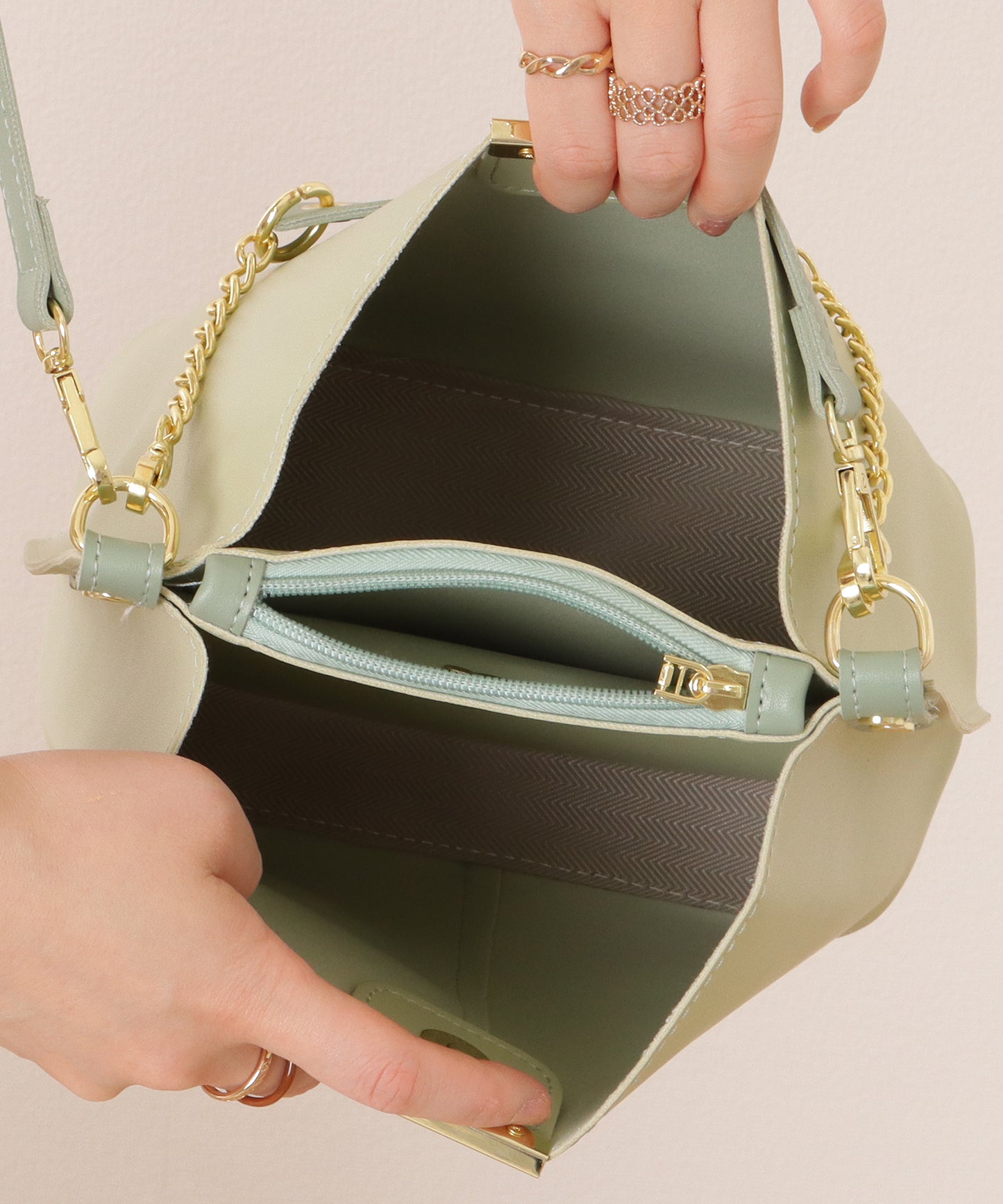 チェーン付き 2WAY スクエア ショルダーバッグ