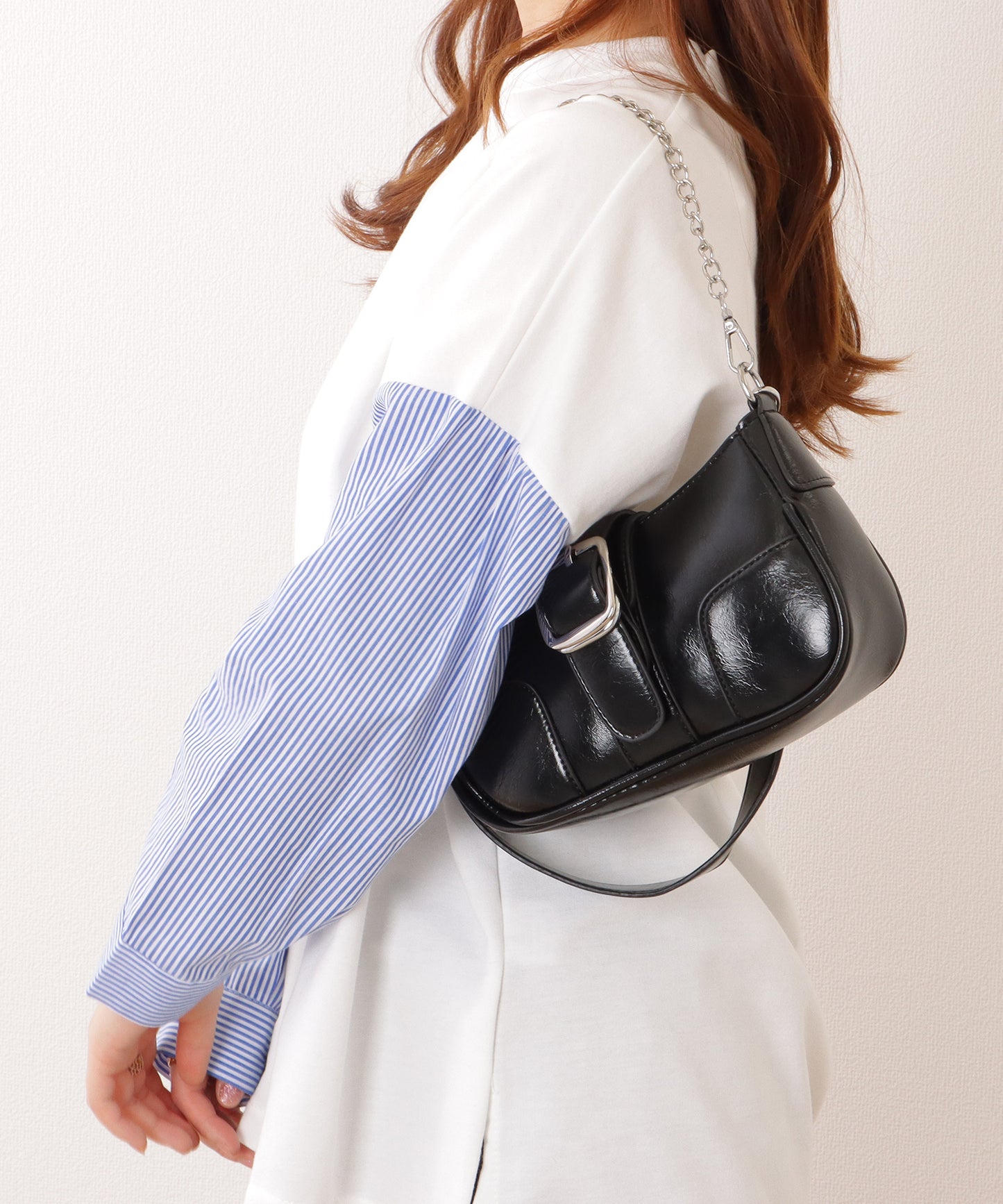 チェーン ストラップ ベルト付き ショルダーバッグ