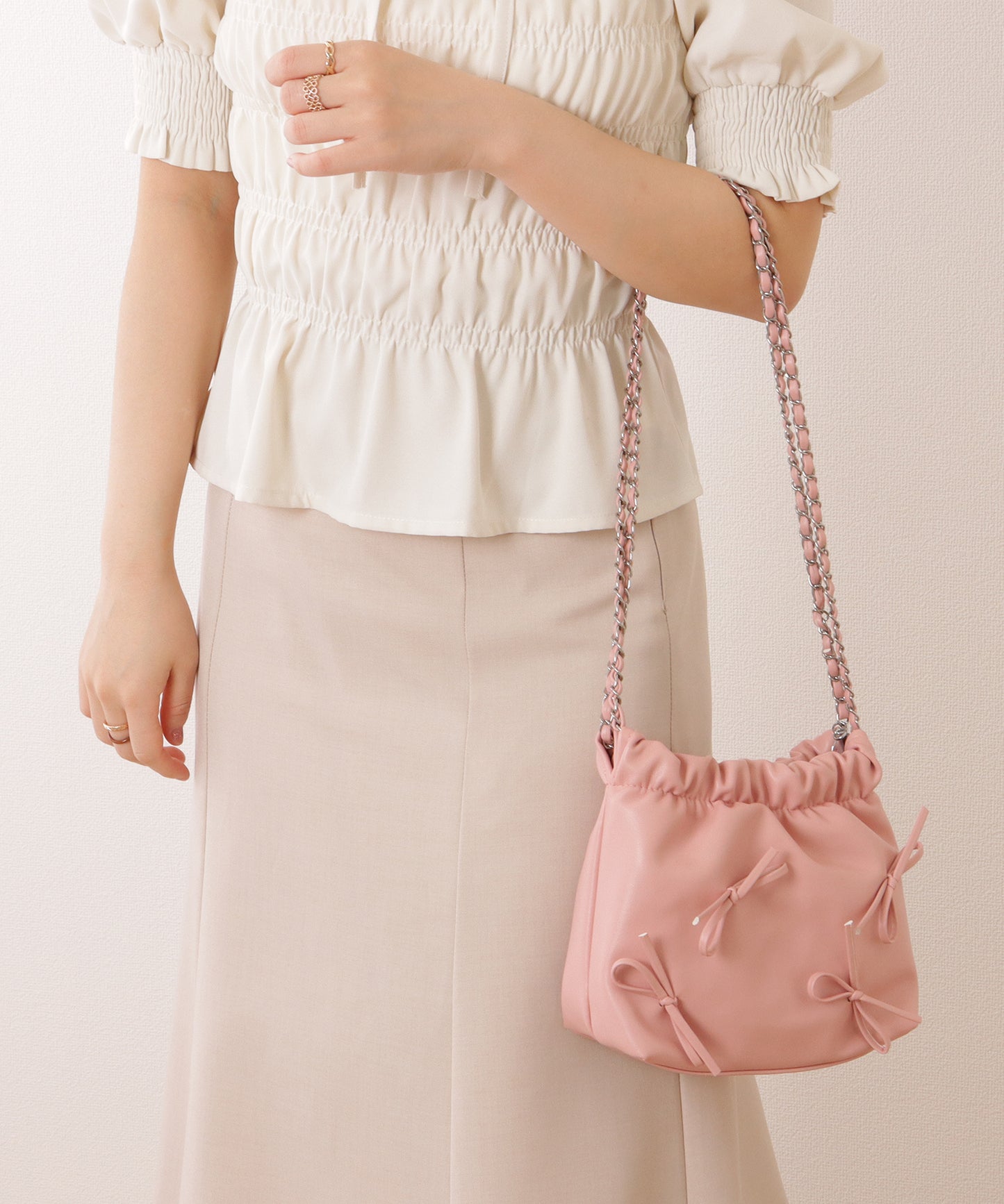 チェーンストラップ リボン ギャザー ショルダーバッグ