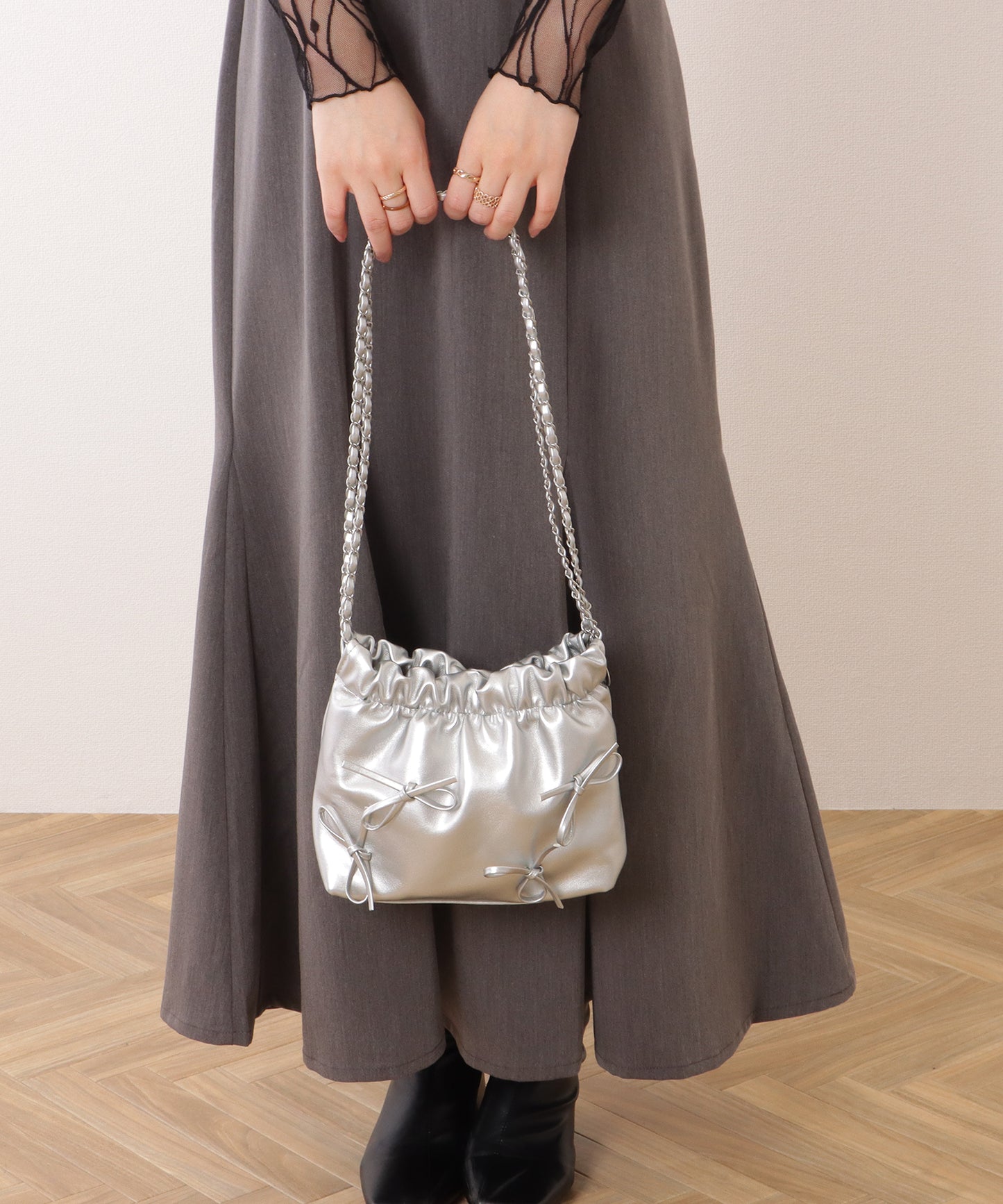 チェーンストラップ リボン ギャザー ショルダーバッグ