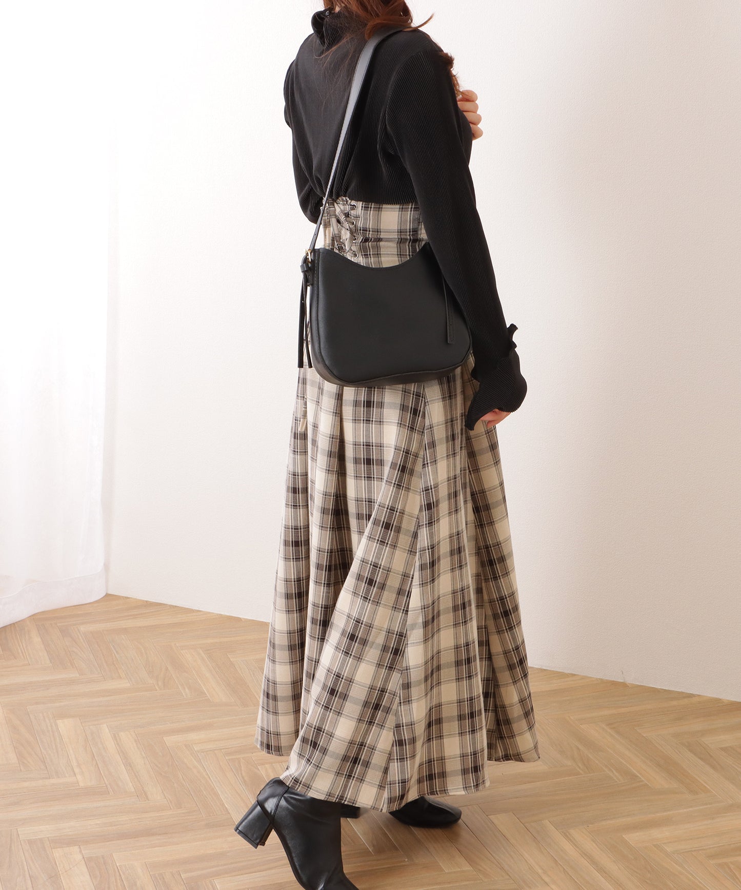 デザイン ストラップ ラウンド ショルダーバッグ