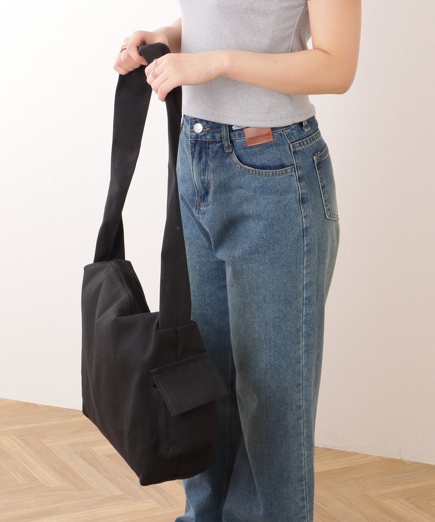 ポケット付き 大容量 ファスナー ビッグ ショルダーバッグ