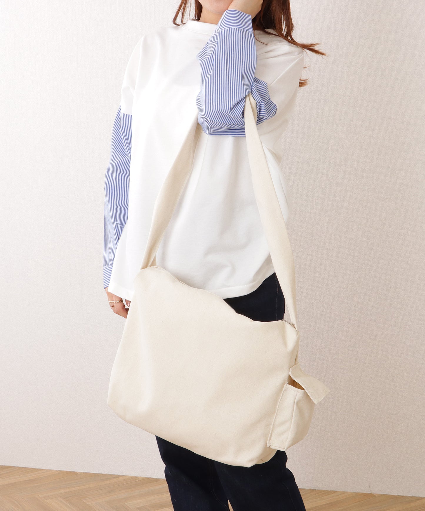 ポケット付き 大容量 ファスナー ビッグ ショルダーバッグ