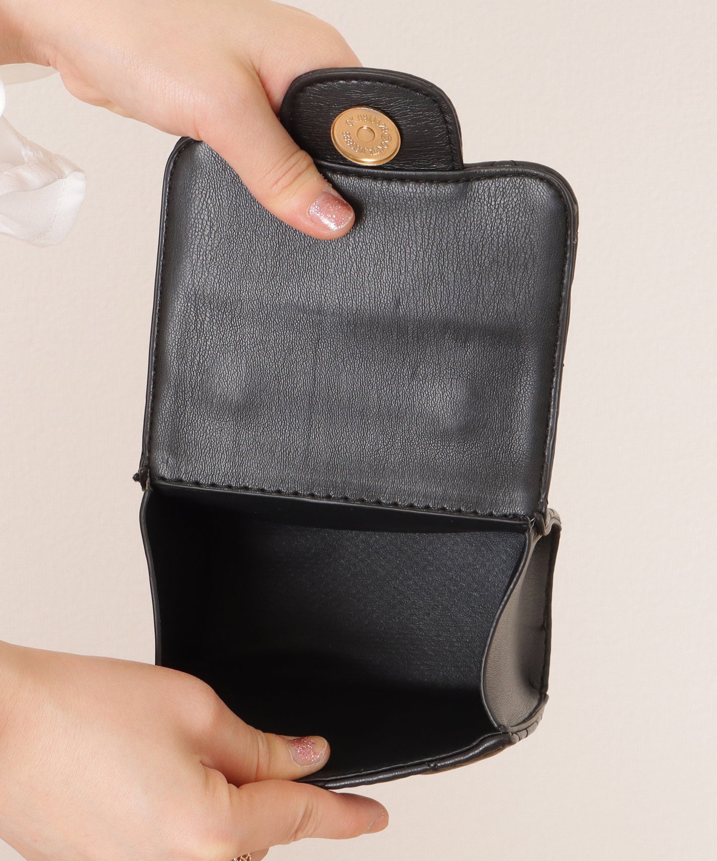 フラワーモチーフ付き 2WAY キルティング スクエア ショルダーバッグ