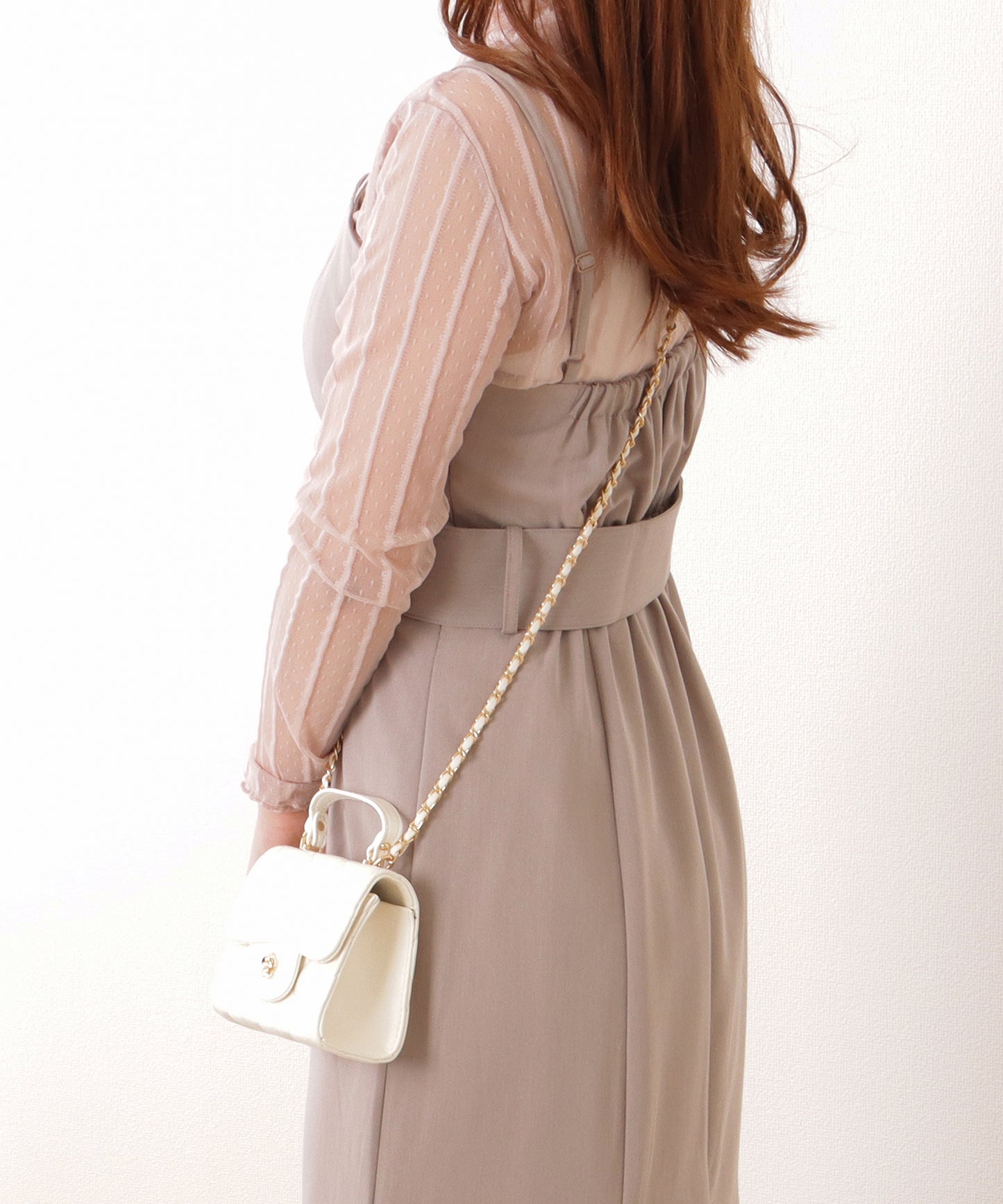 フラワーモチーフ付き 2WAY キルティング スクエア ショルダーバッグ