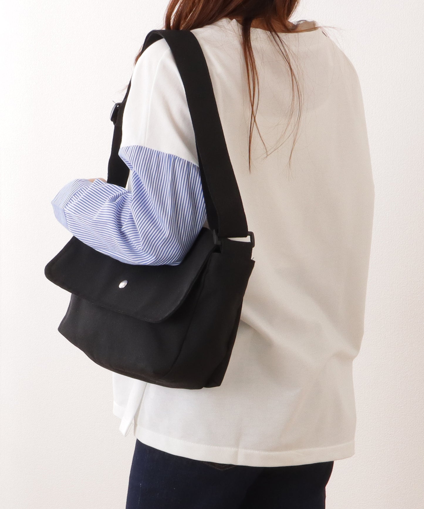 フラップ付き スクエア キャンバス ショルダーバッグ