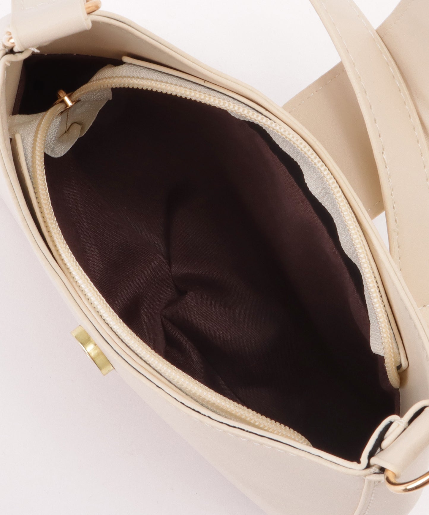 チェーンドッキング ハーフムーン ショルダーバッグ