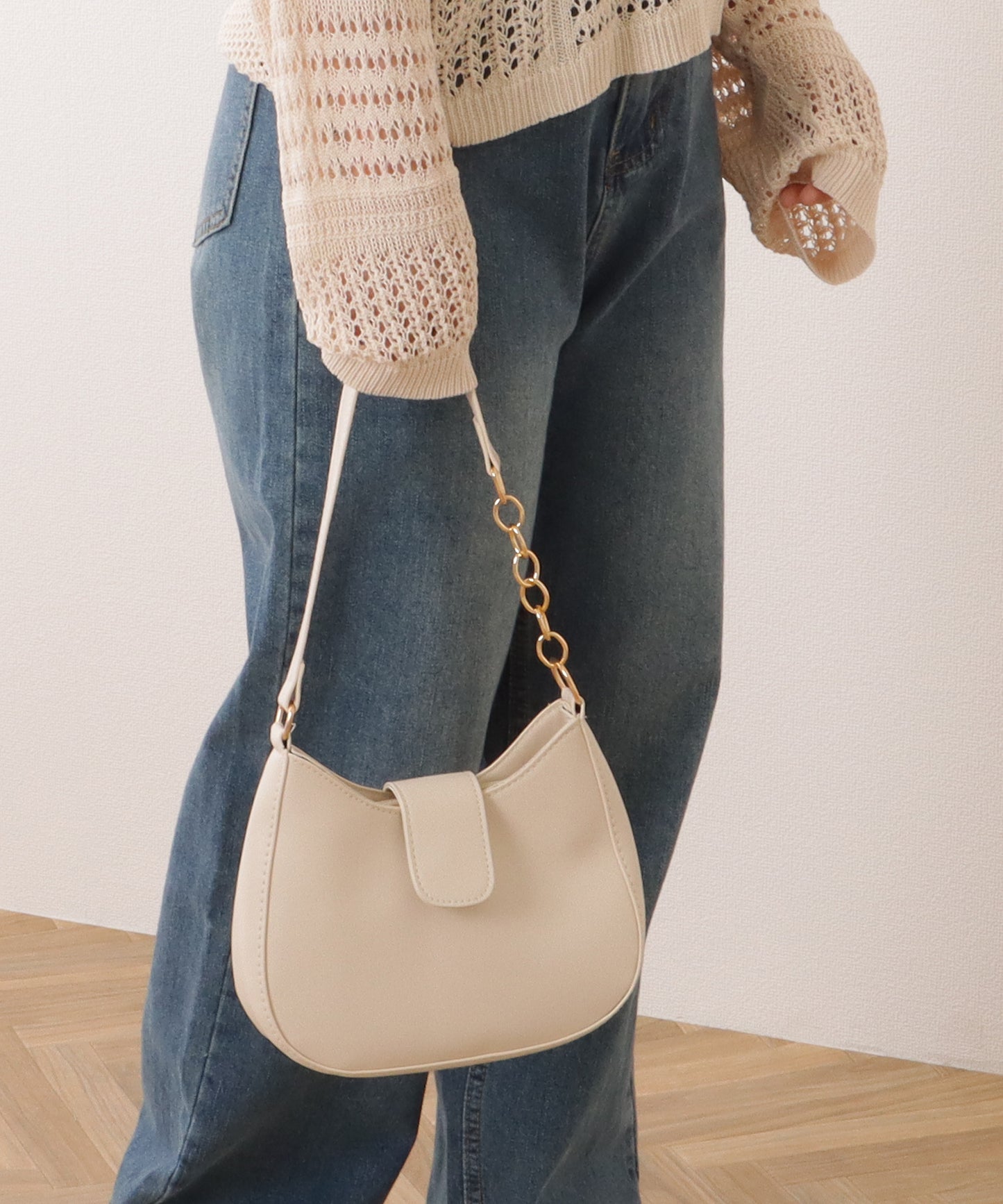 チェーンドッキング ハーフムーン ショルダーバッグ