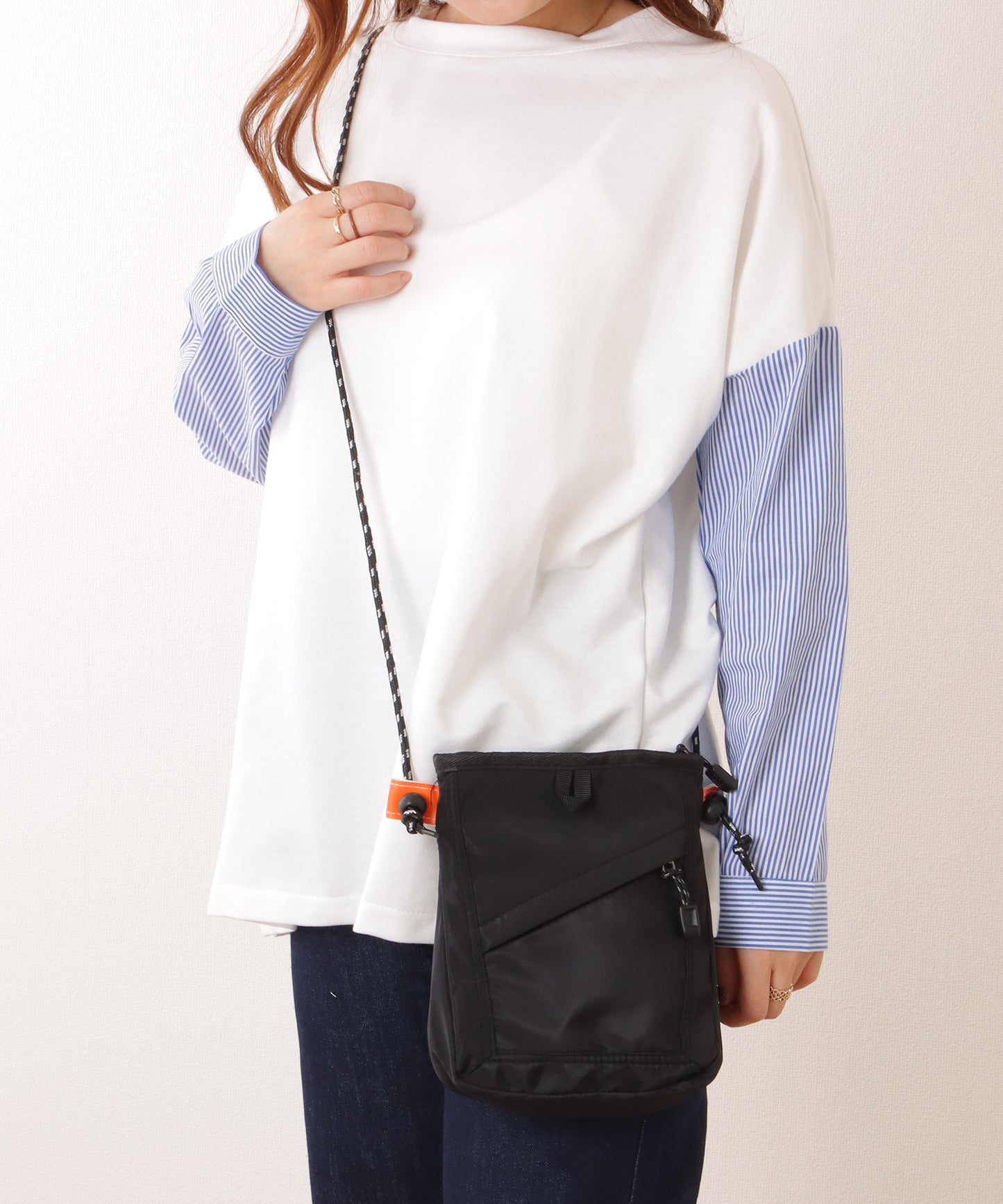 コード ストラップ 多ポケット サコッシュ バッグ