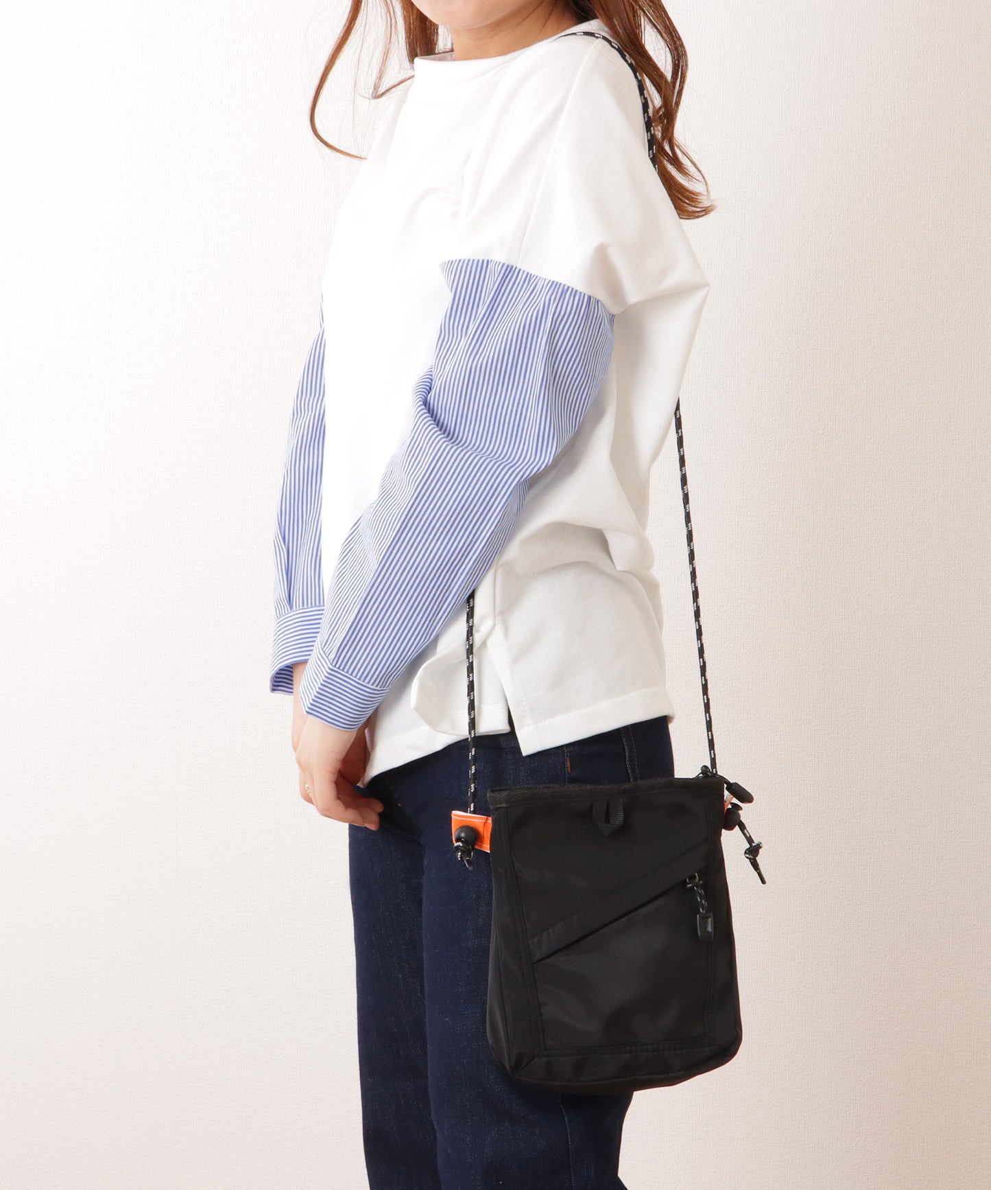 コード ストラップ 多ポケット サコッシュ バッグ