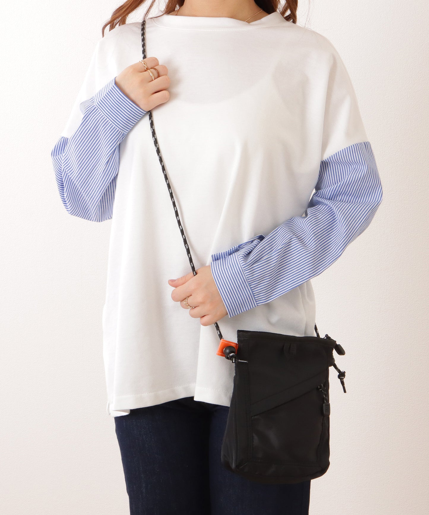 コード ストラップ 多ポケット サコッシュ バッグ