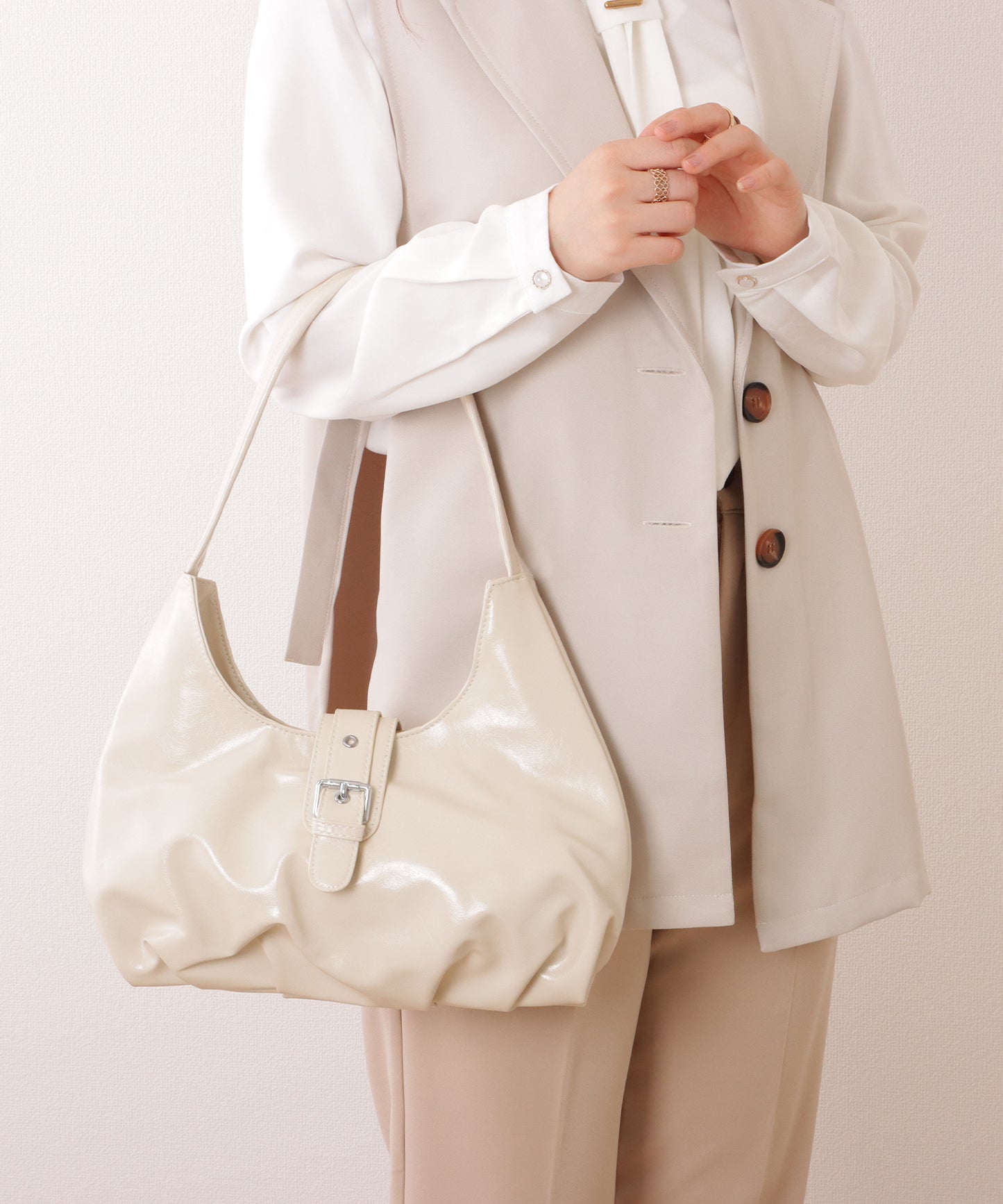 ベルト付き ワンハンドル ショルダーバッグ