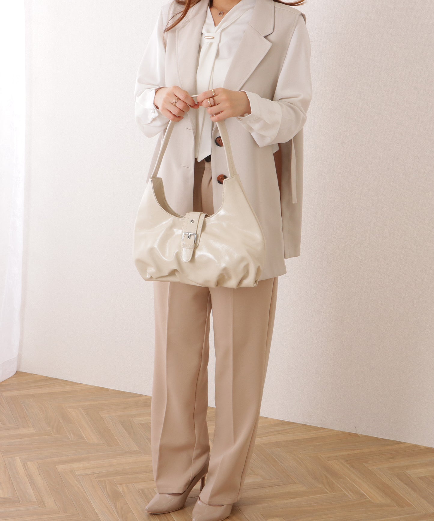 ベルト付き ワンハンドル ショルダーバッグ