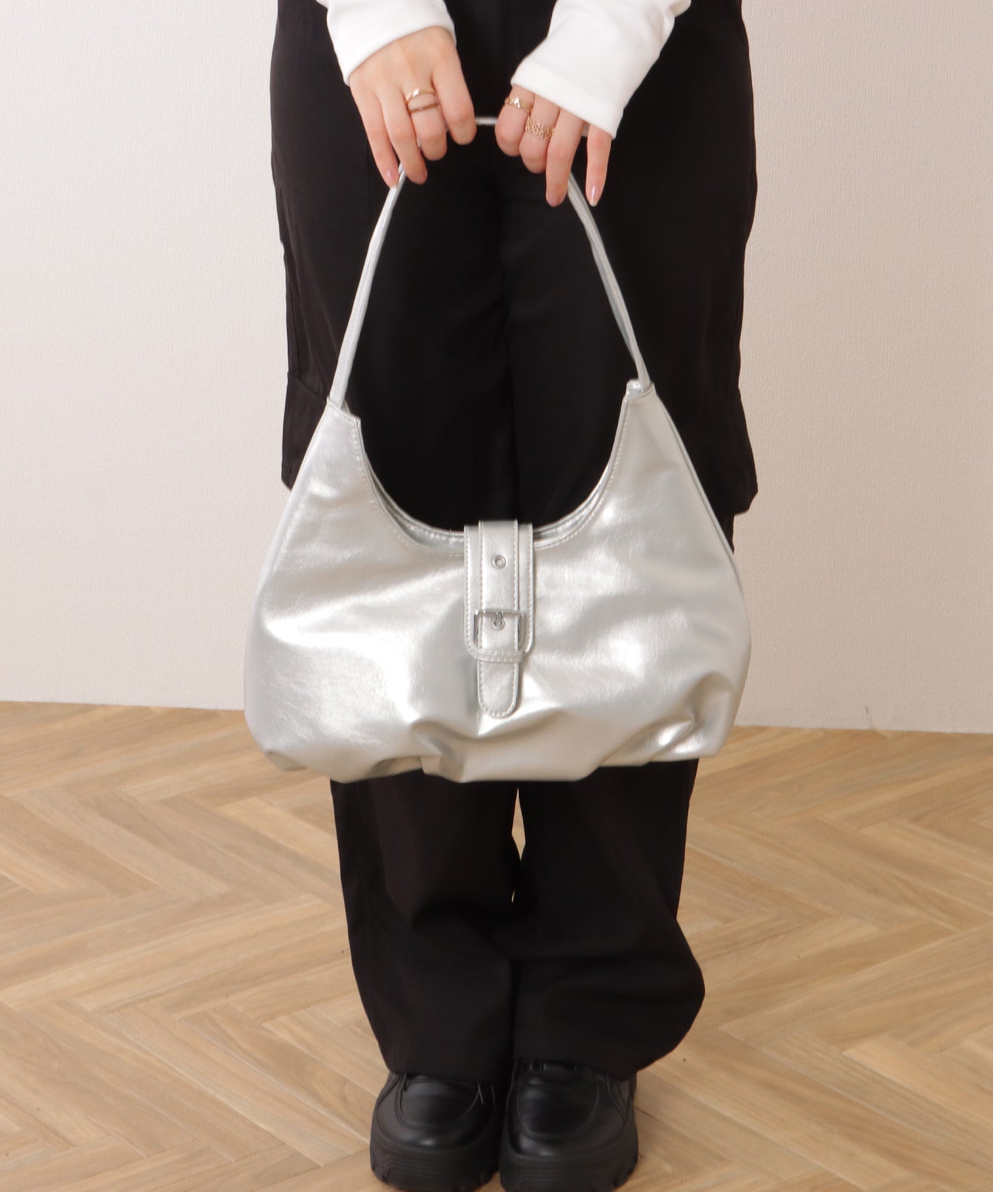 ベルト付き ワンハンドル ショルダーバッグ