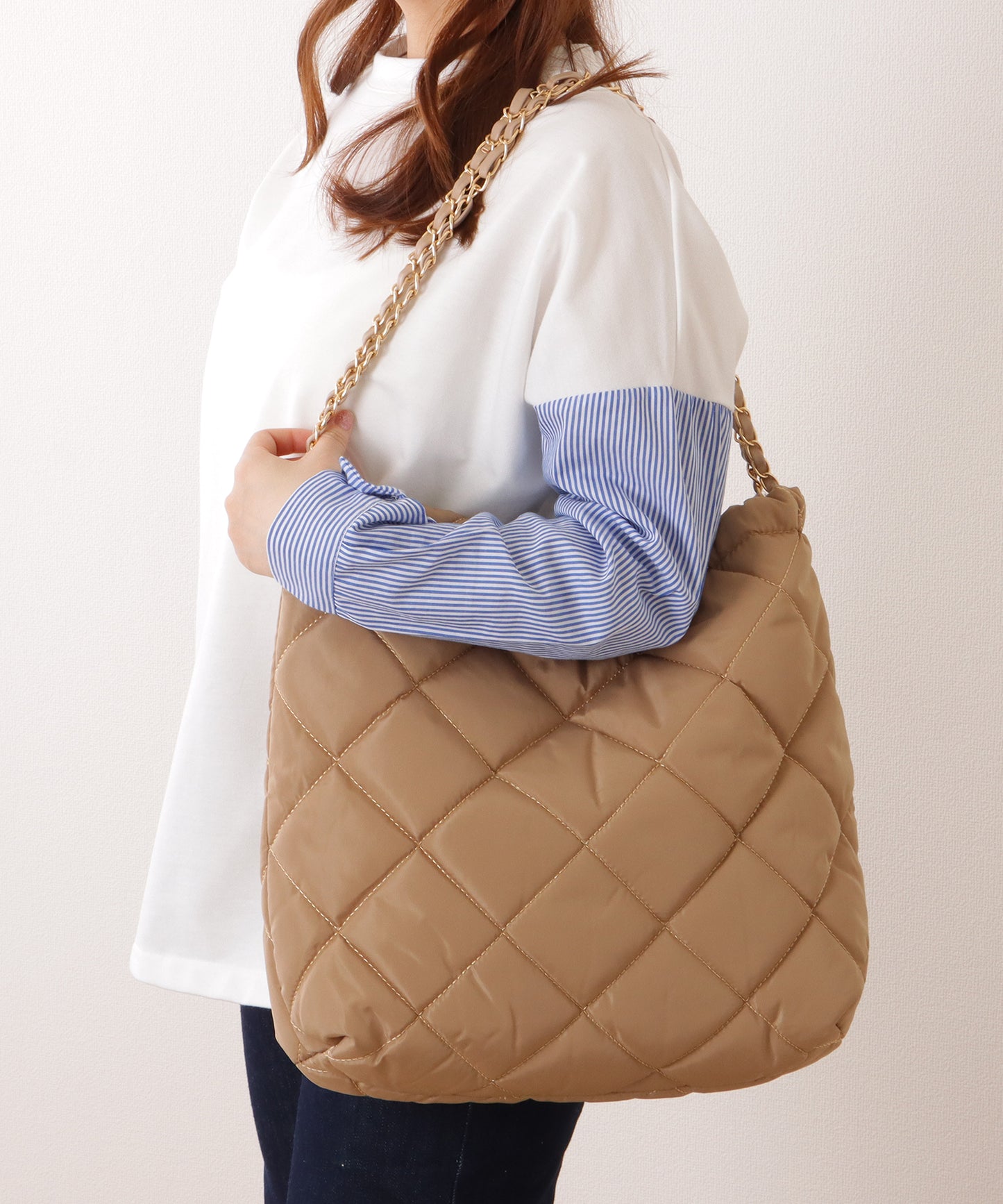 マルチポーチ付きキルティングチェーンショルダーバッグ