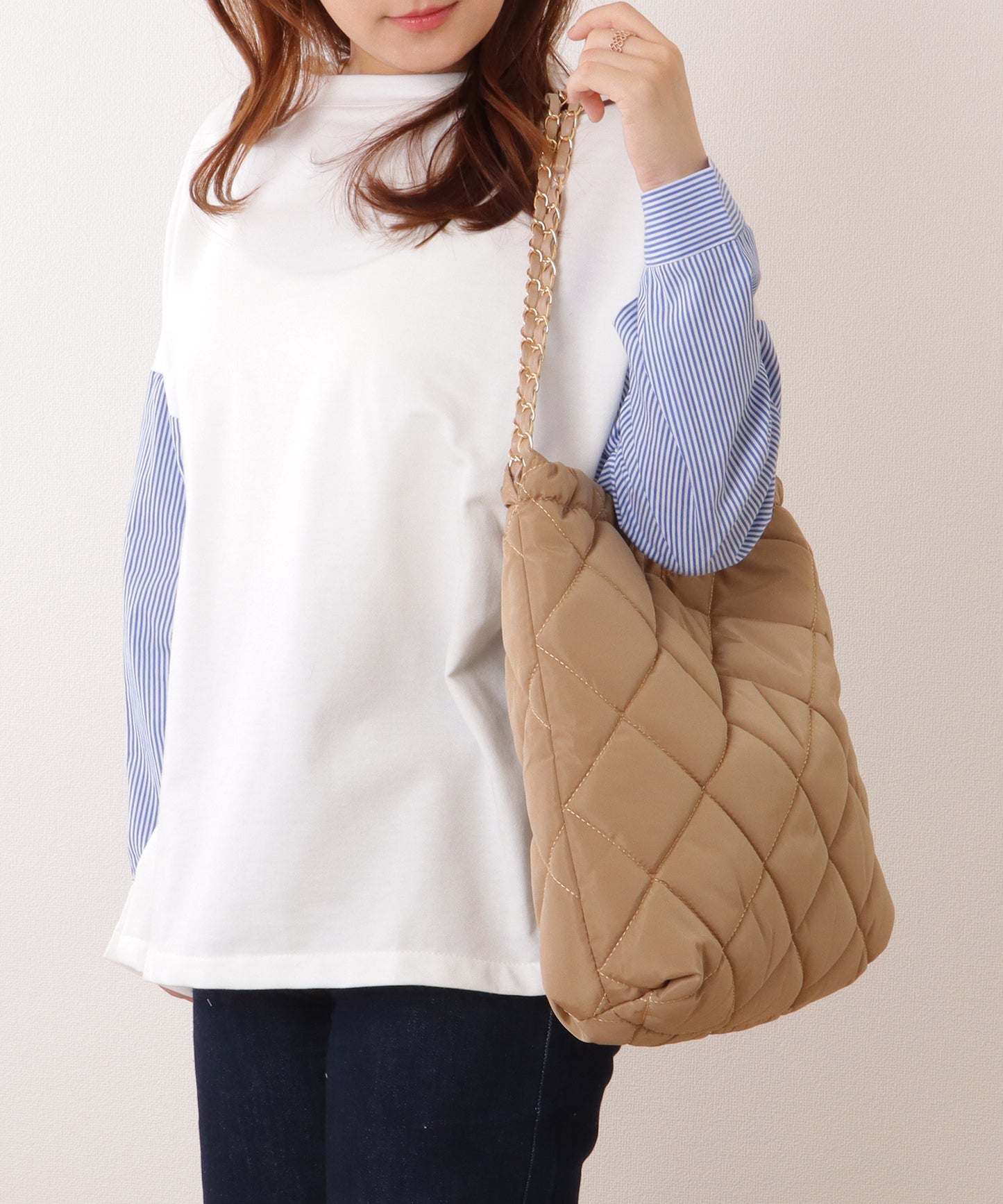 マルチポーチ付きキルティングチェーンショルダーバッグ