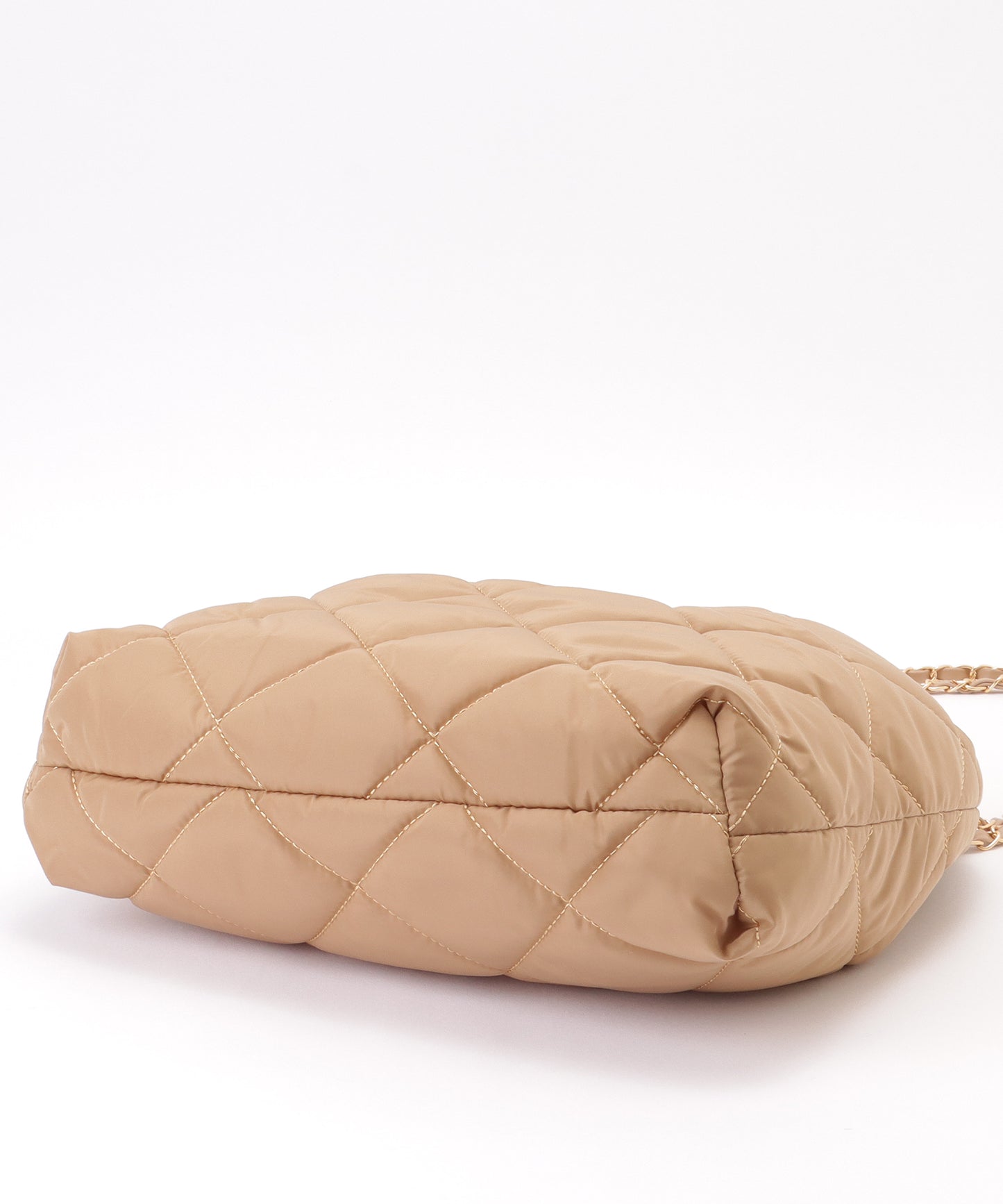 マルチポーチ付きキルティングチェーンショルダーバッグ