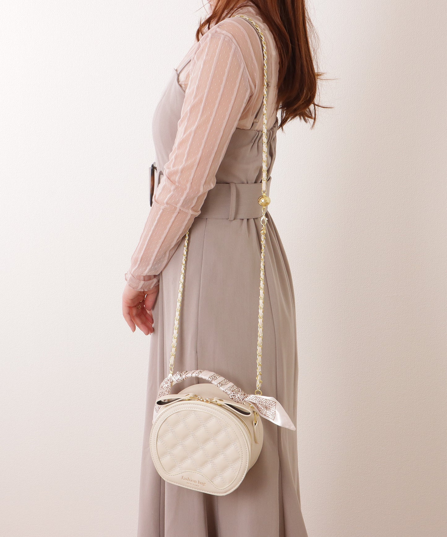 スカーフハンドル キルティング ラウンド チェーンショルダー バッグ