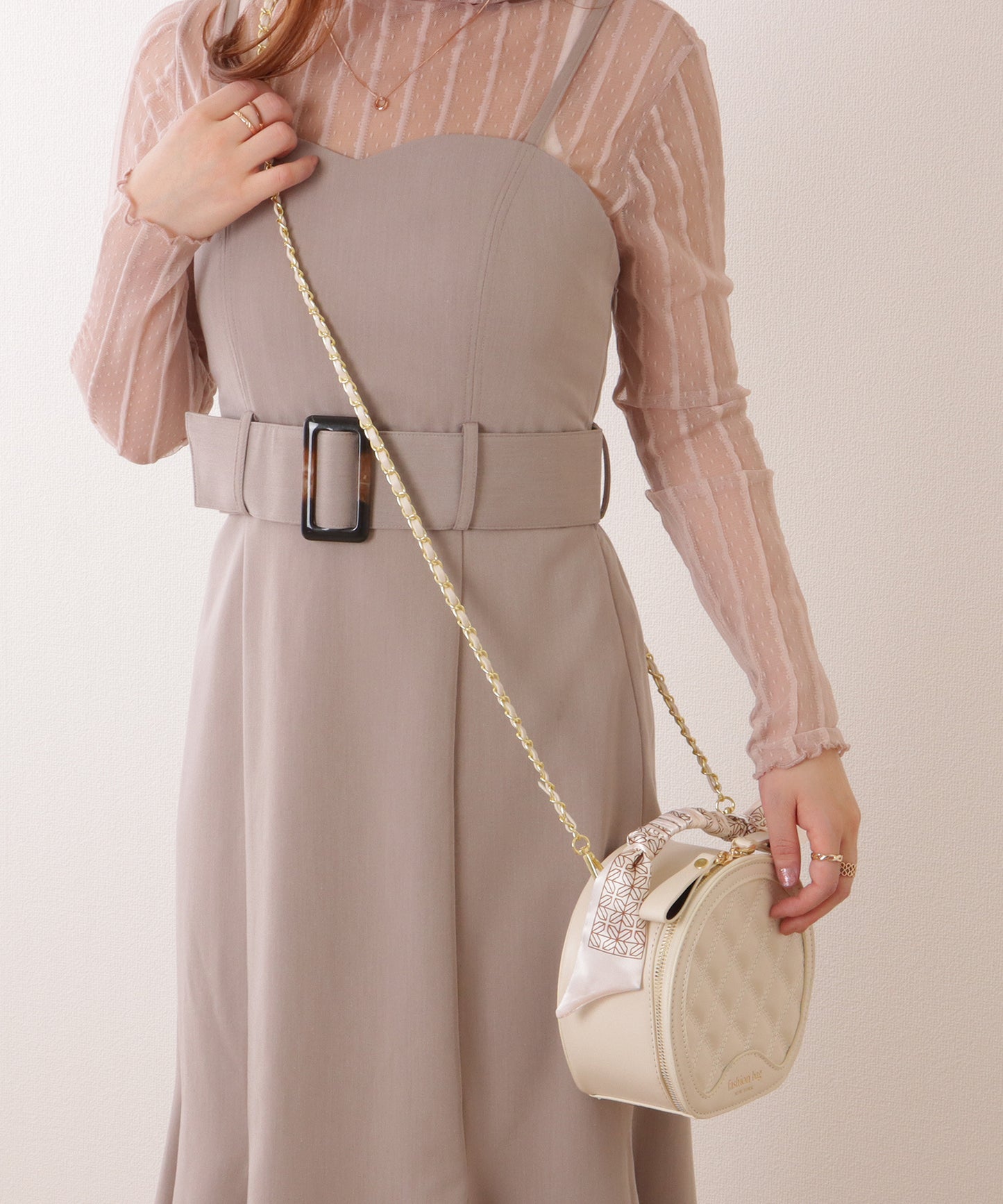 スカーフハンドル キルティング ラウンド チェーンショルダー バッグ