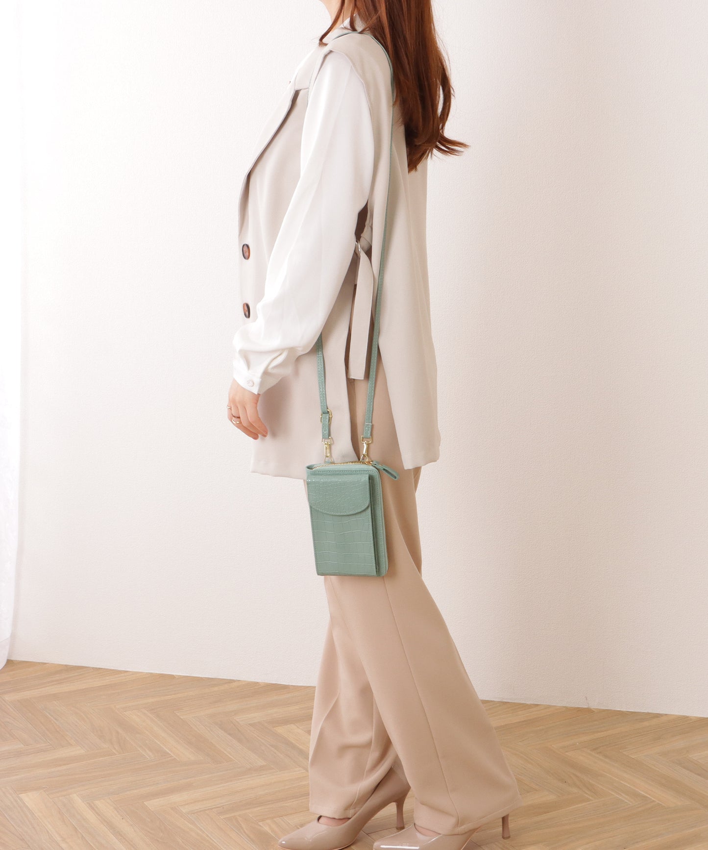 クロコダイル 型押し コンパクトショルダー ケース