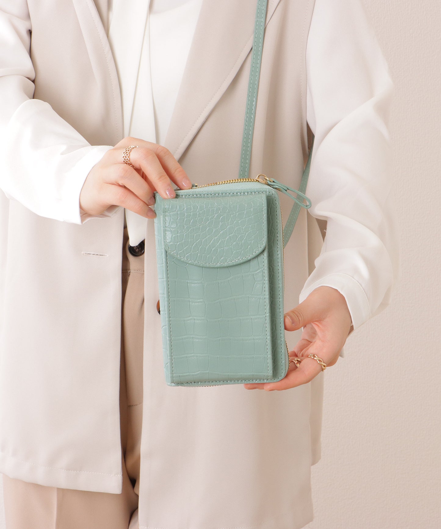 クロコダイル 型押し コンパクトショルダー ケース