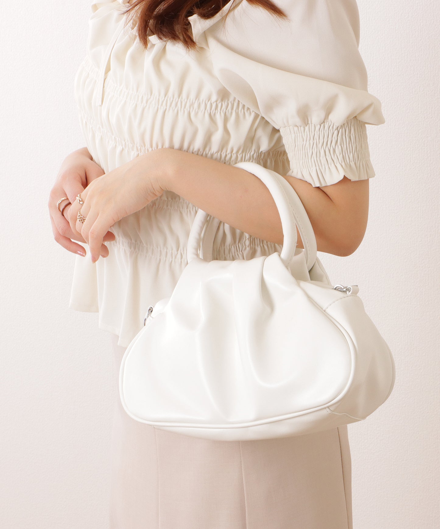 リング ハンドル タック ショルダー バッグ