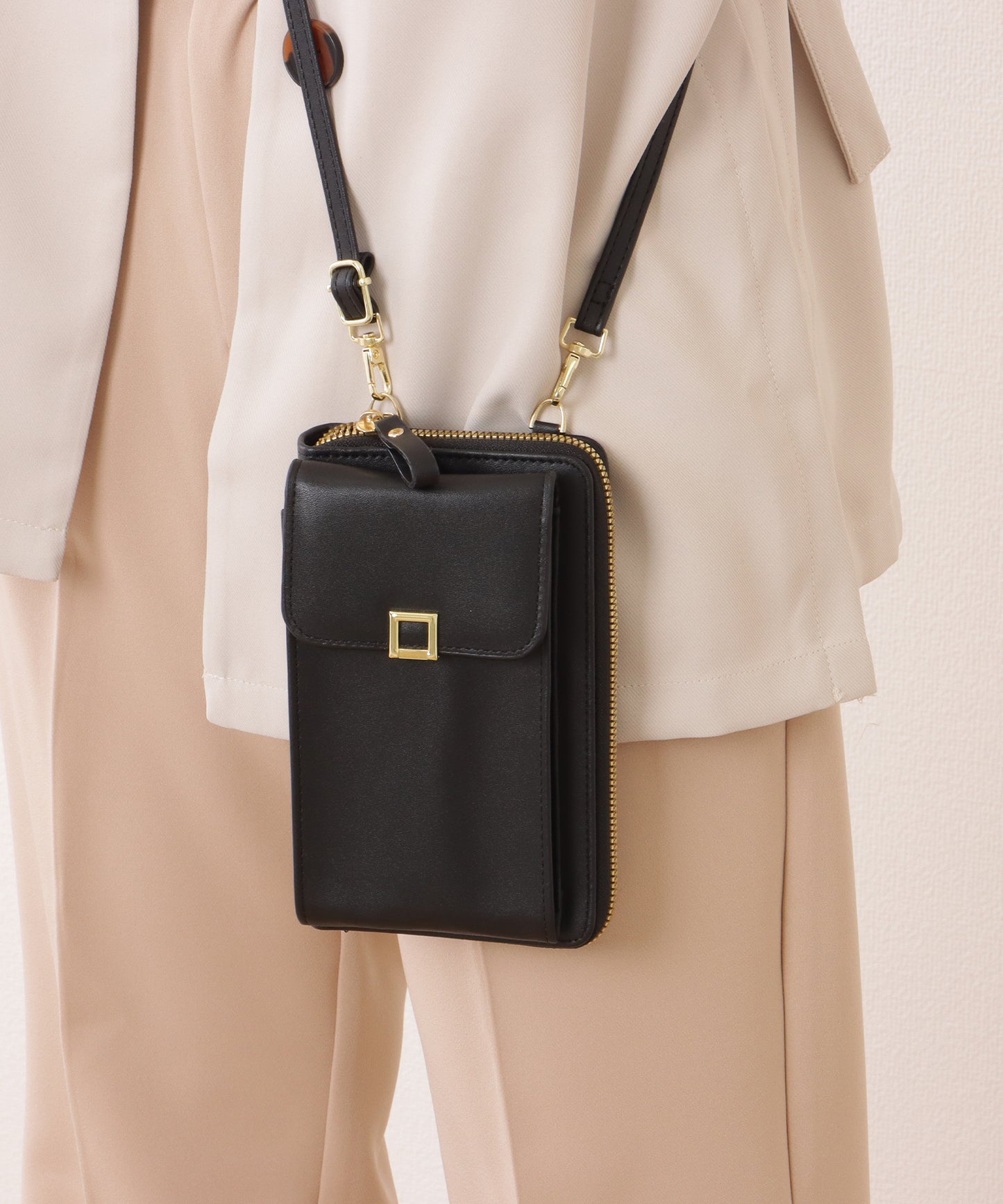 コンパクト スクエア ショルダー ウォレット