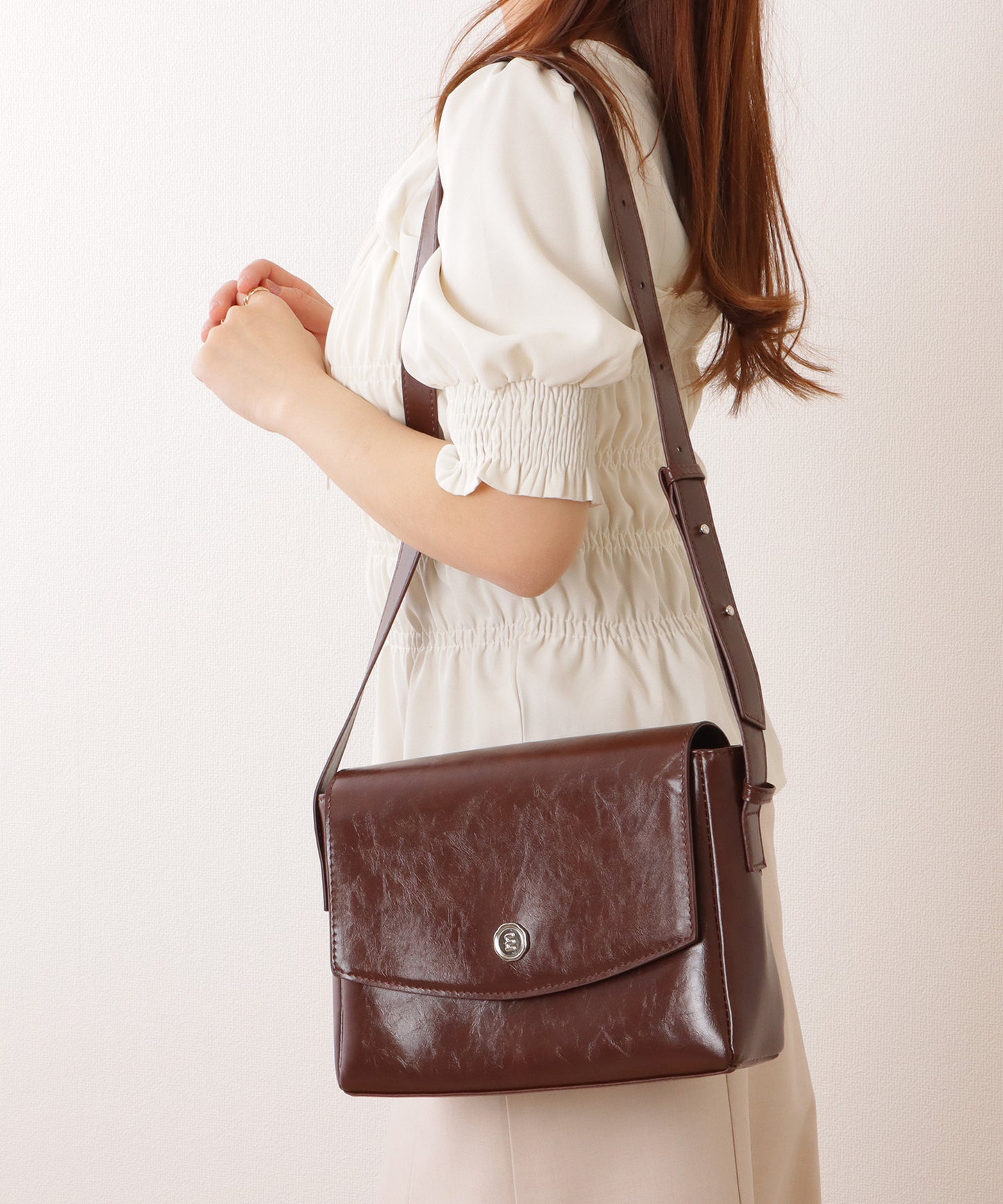 スクエア ビッグ メッセンジャーバッグ