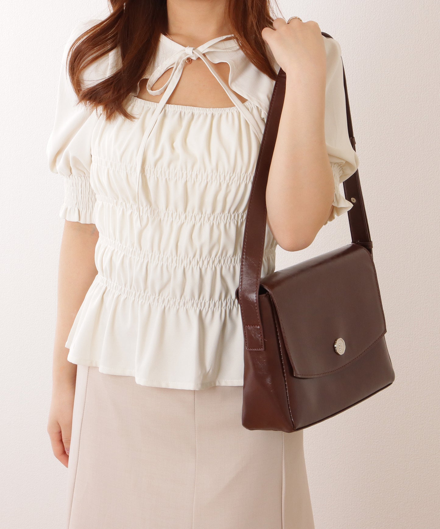 スクエア ビッグ メッセンジャーバッグ