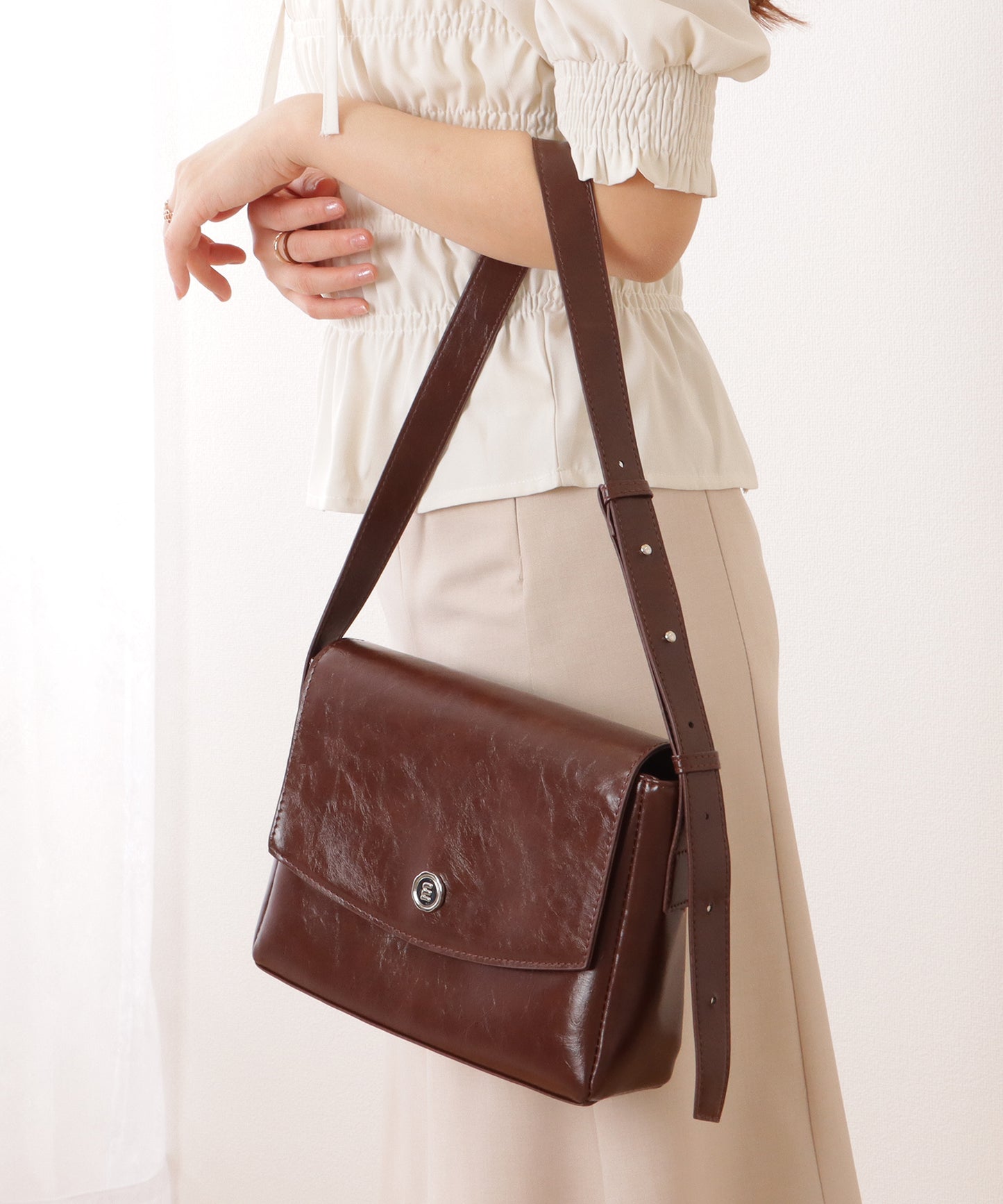 スクエア ビッグ メッセンジャーバッグ