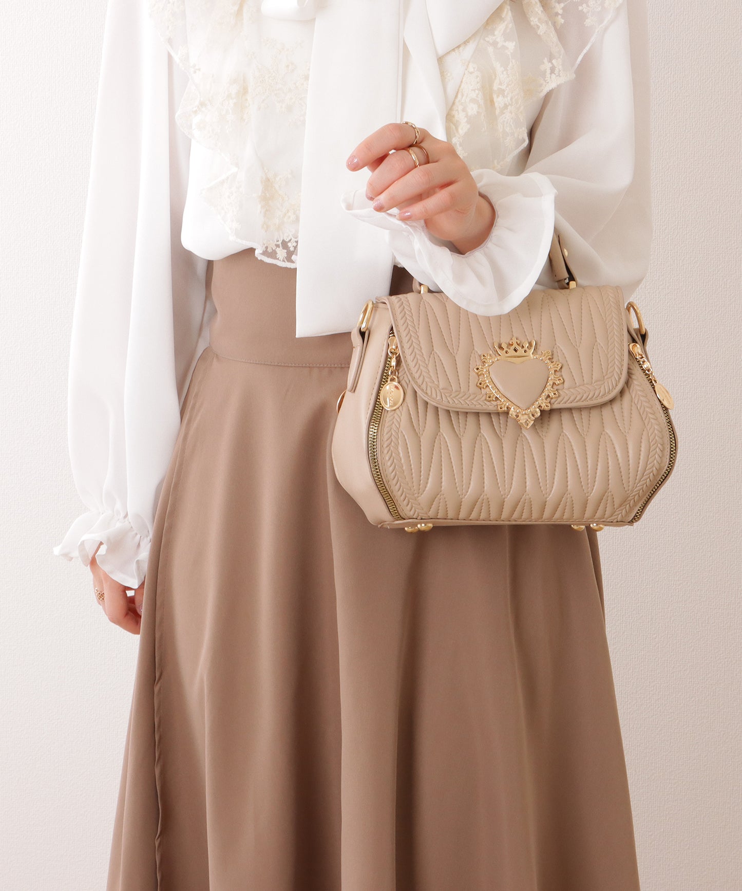 ハートバックル付き キルティング 2WAY ショルダー バッグ