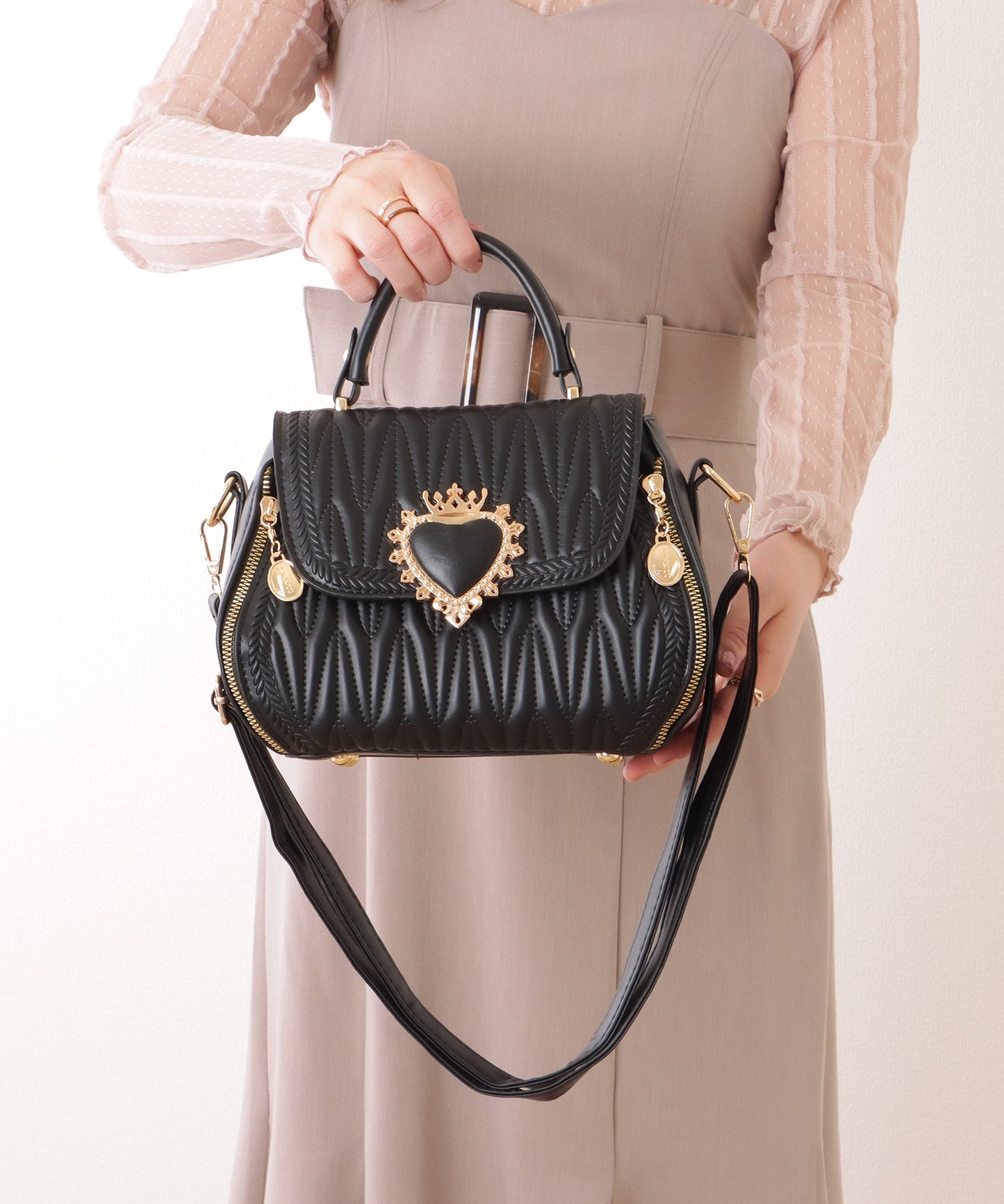 ハートバックル付き キルティング 2WAY ショルダー バッグ