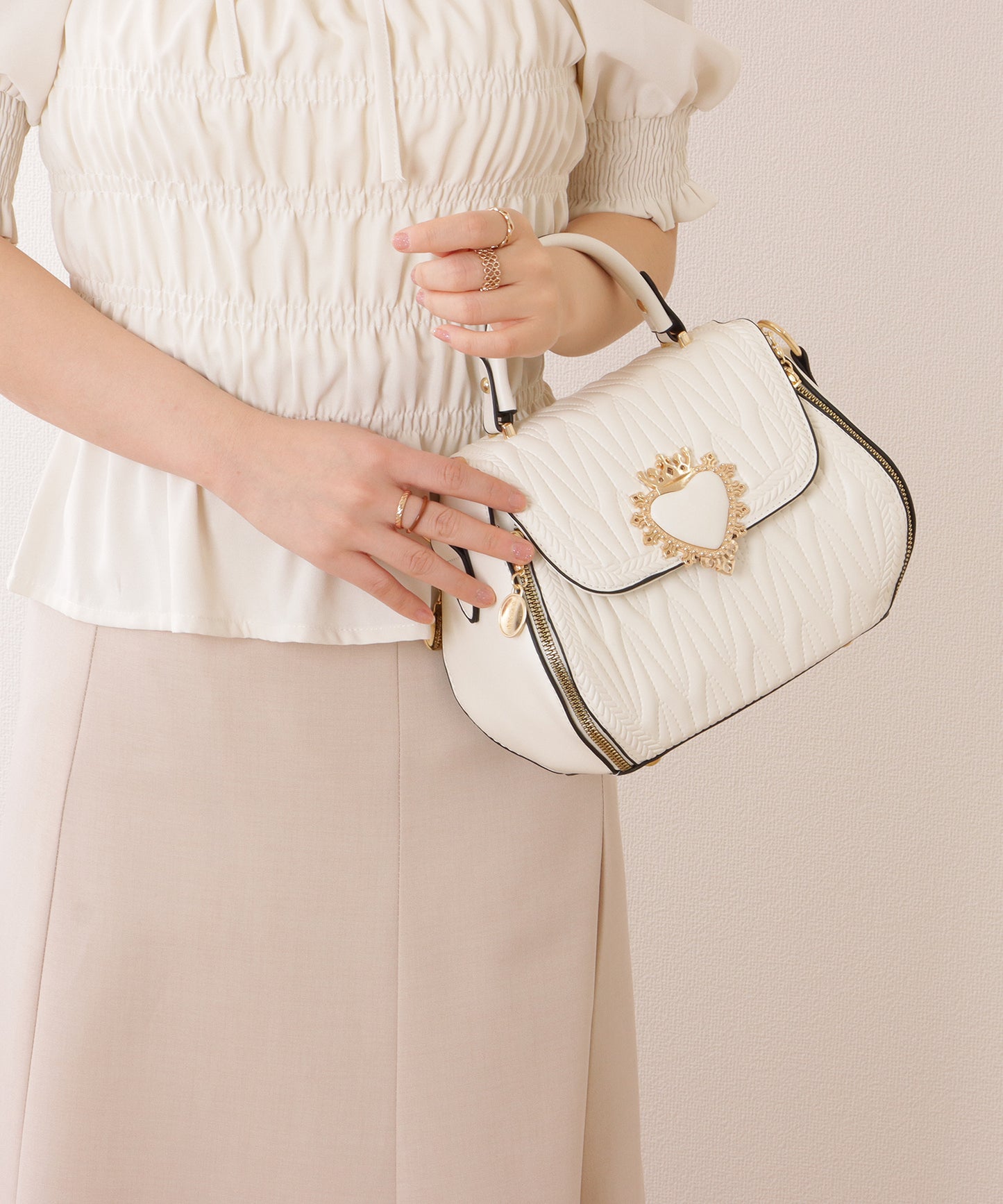 ハートバックル付き キルティング 2WAY ショルダー バッグ