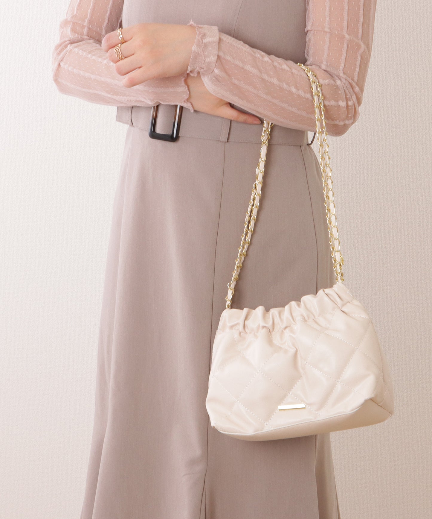 チャーム付き キルティング チェーン バッグ