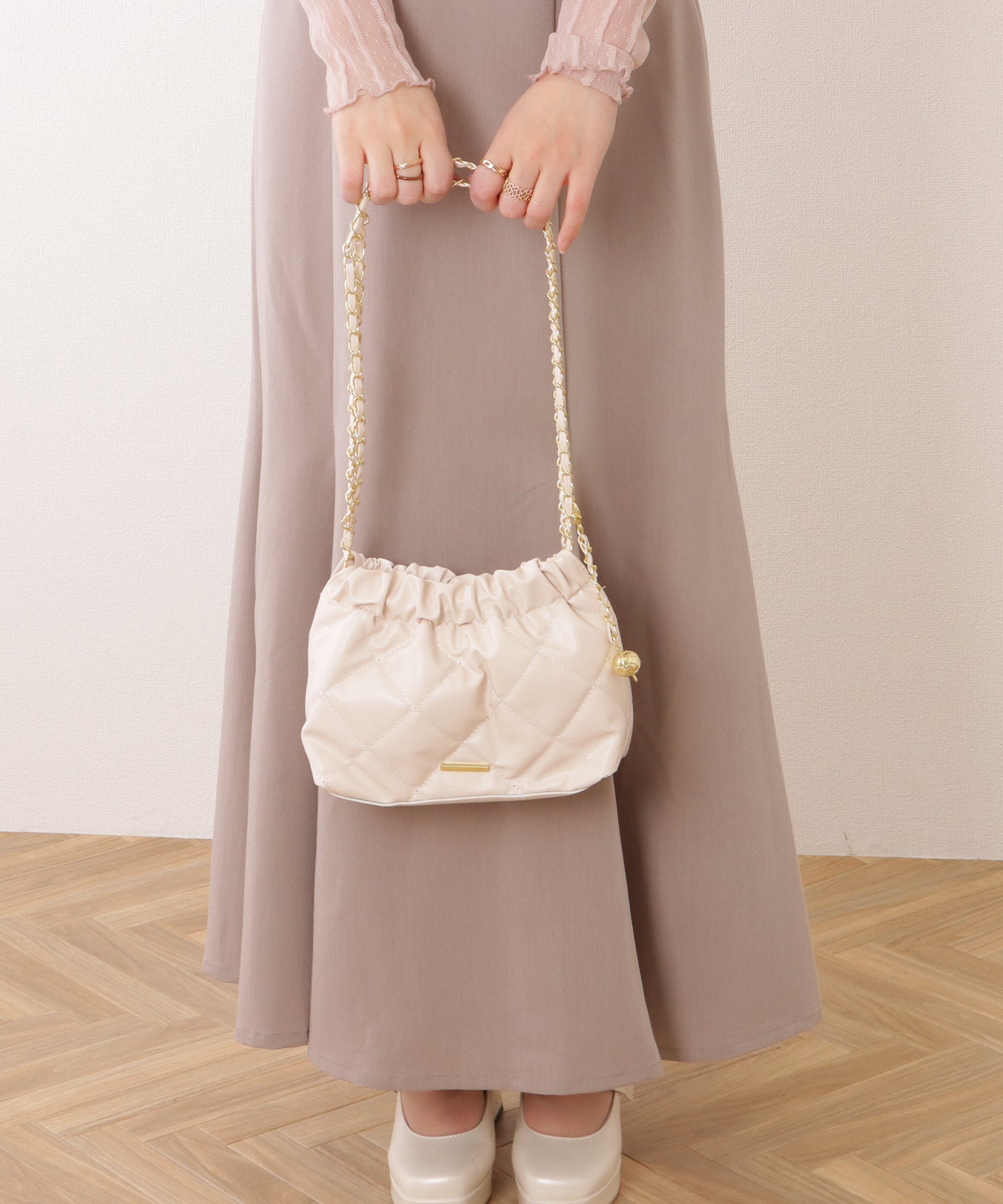 チャーム付き キルティング チェーン バッグ