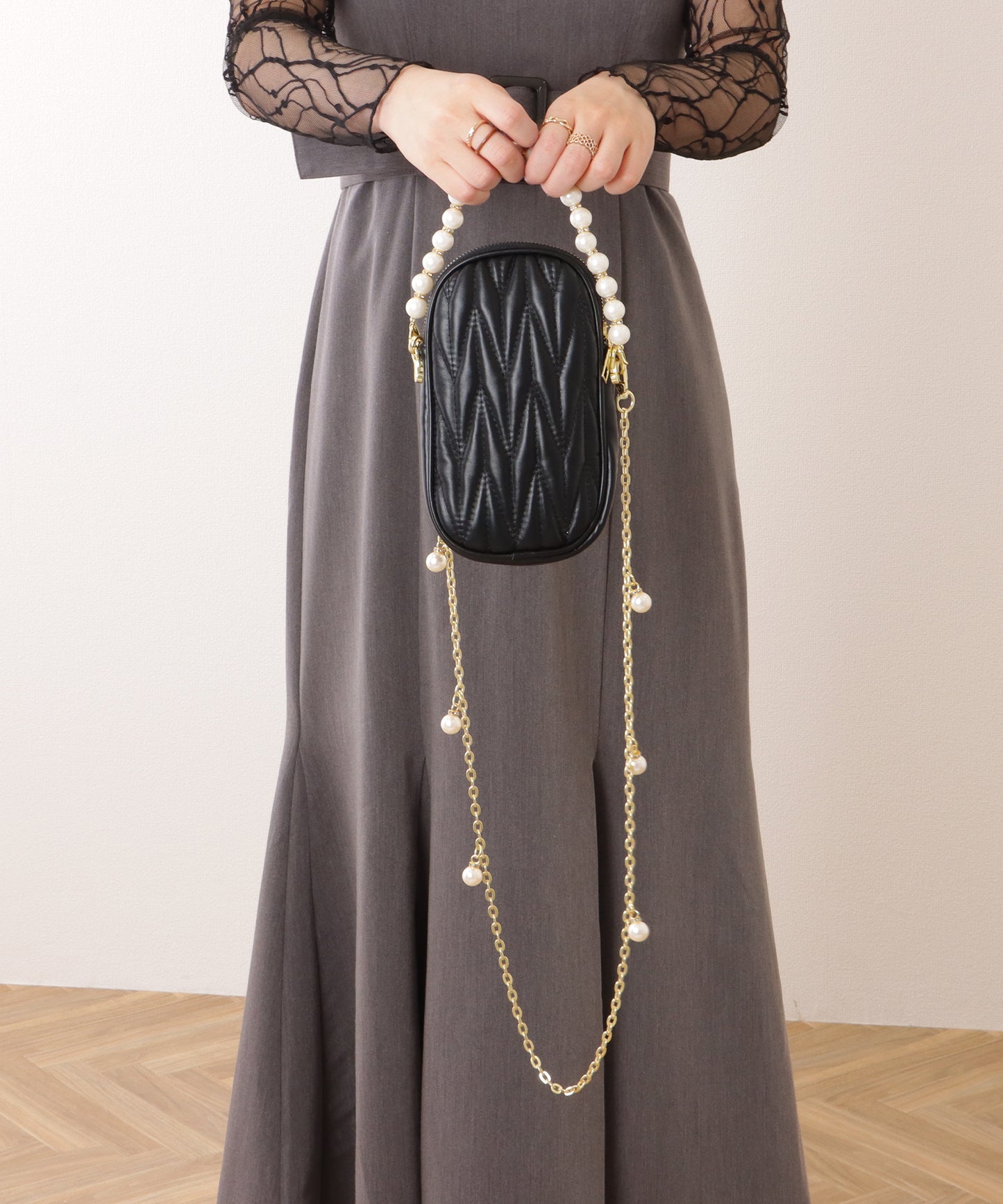 パール チェーン コンパクト キルティング バッグ