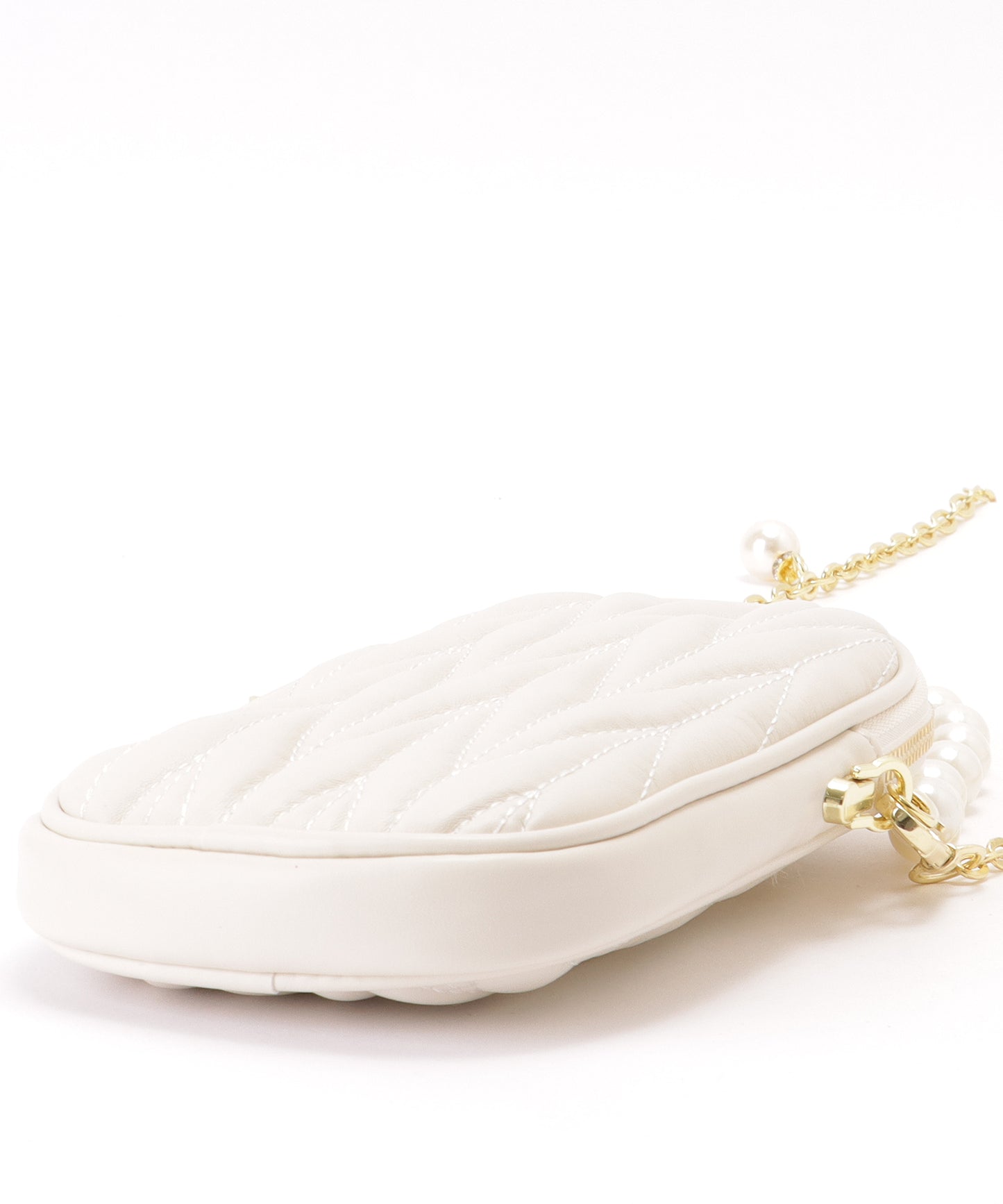 パール チェーン コンパクト キルティング バッグ