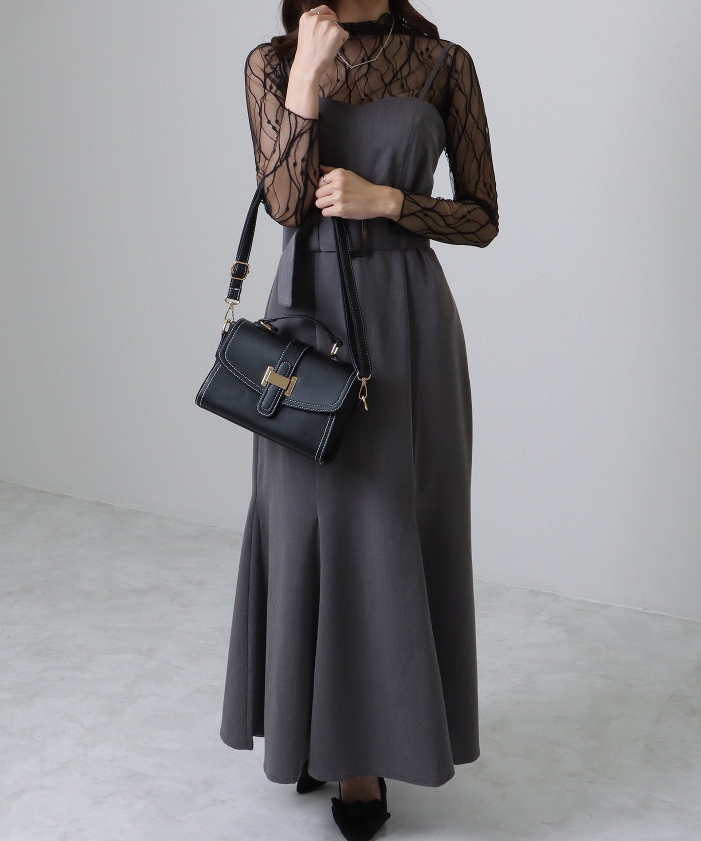 レザー調 コンパクト ステッチ ショルダー バッグ