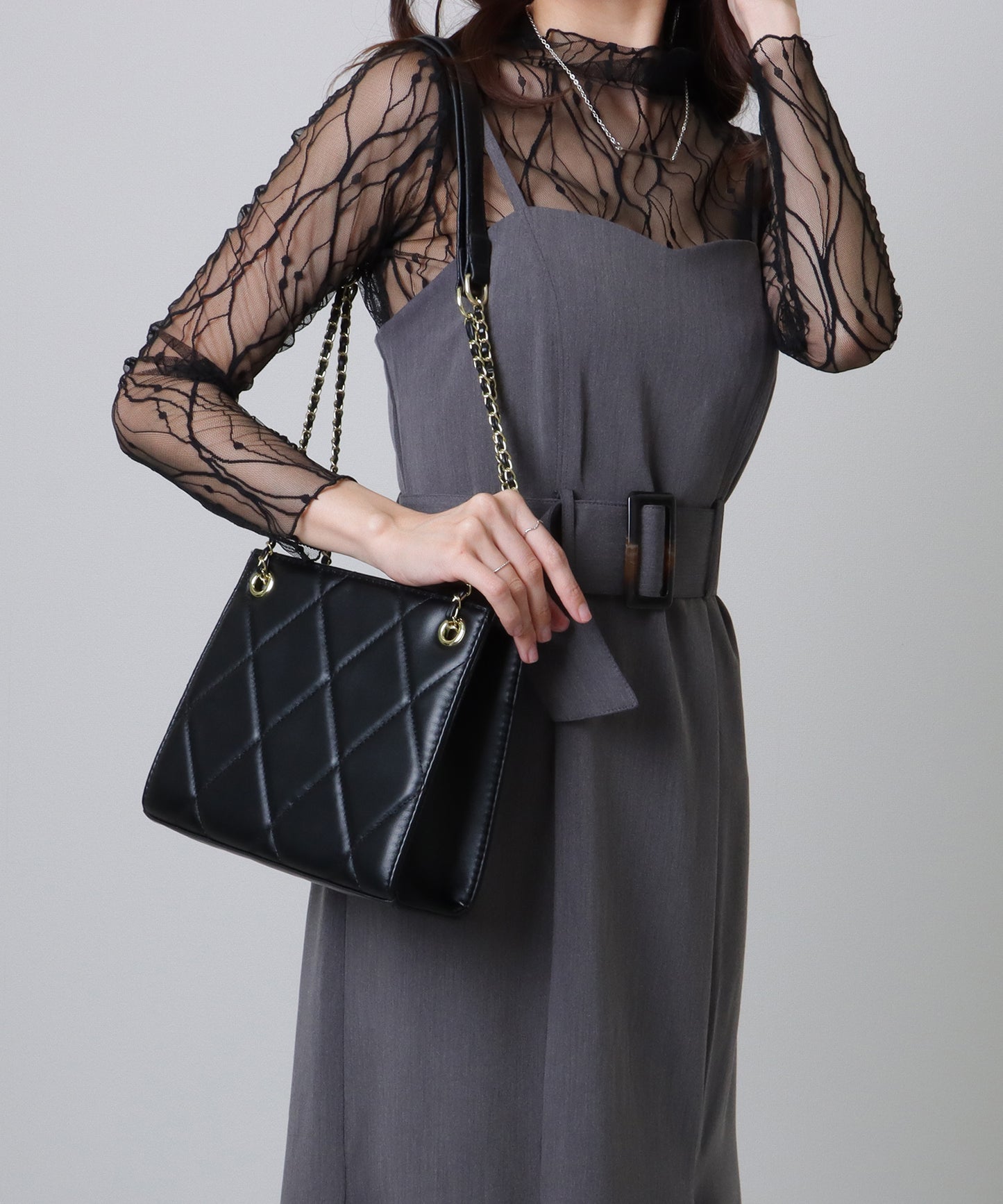 レザー調 スクエア キルティング チェーン バッグ
