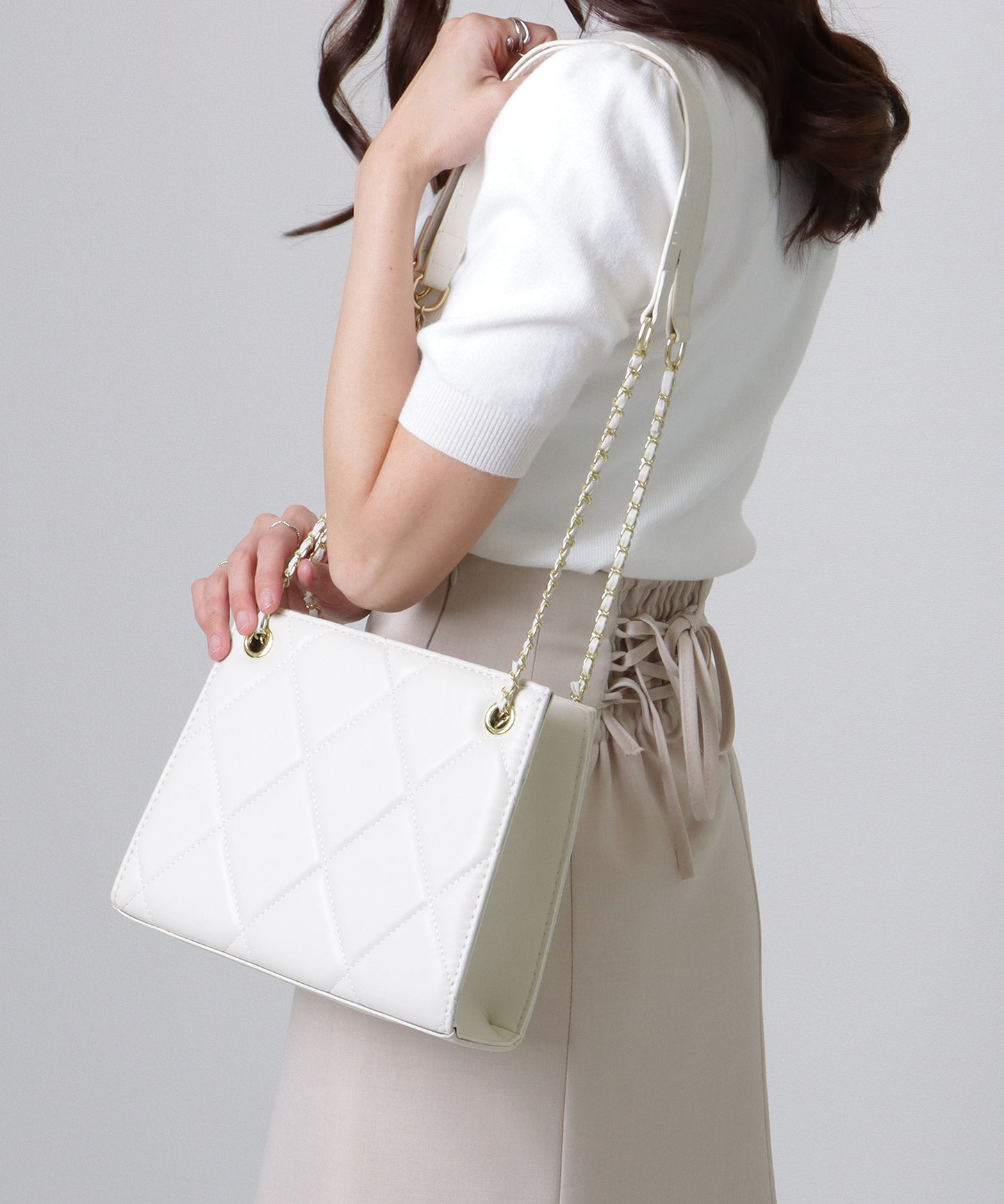 レザー調 スクエア キルティング チェーン バッグ