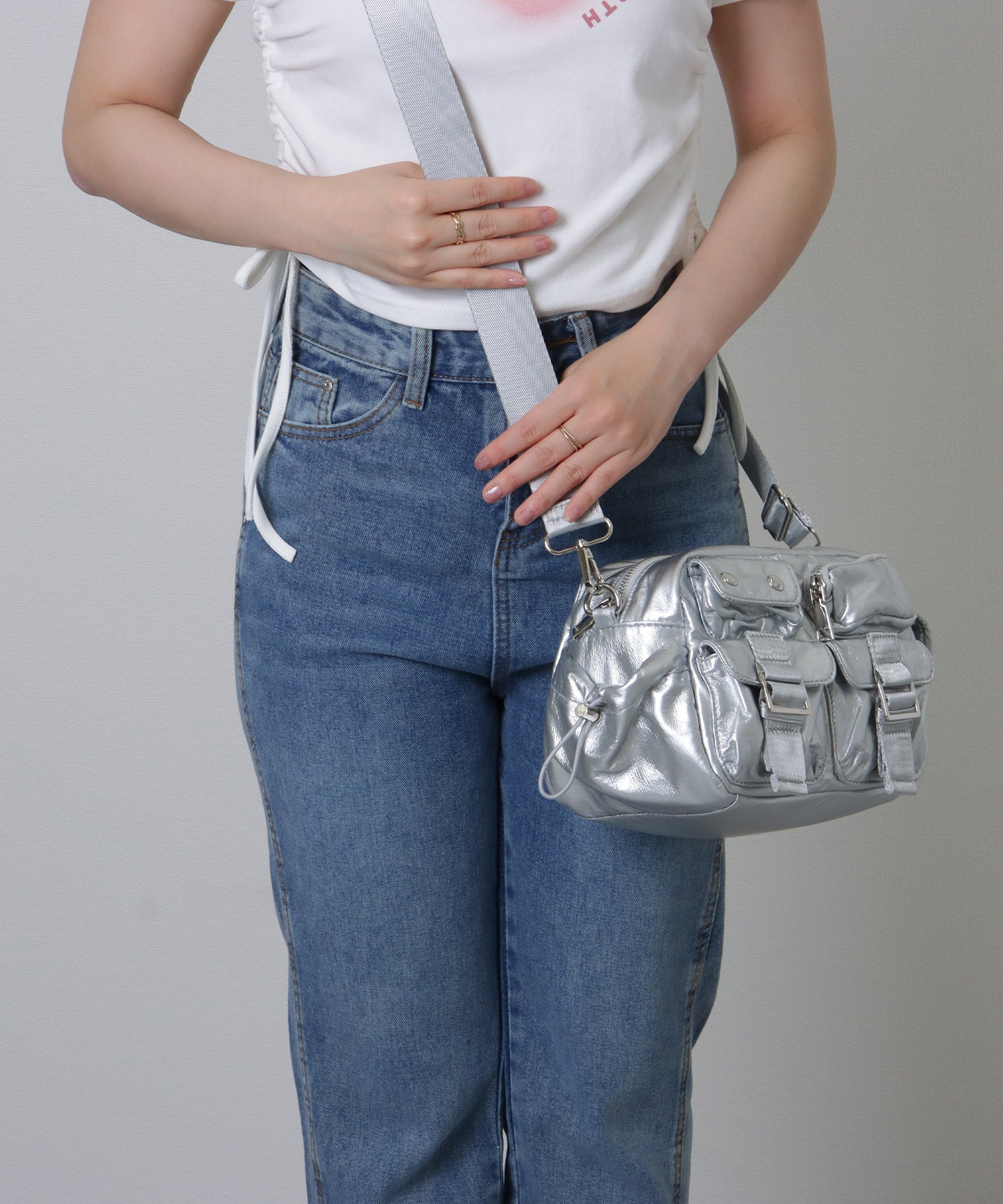 多ポケット スクエア コンパクト ショルダーバッグ