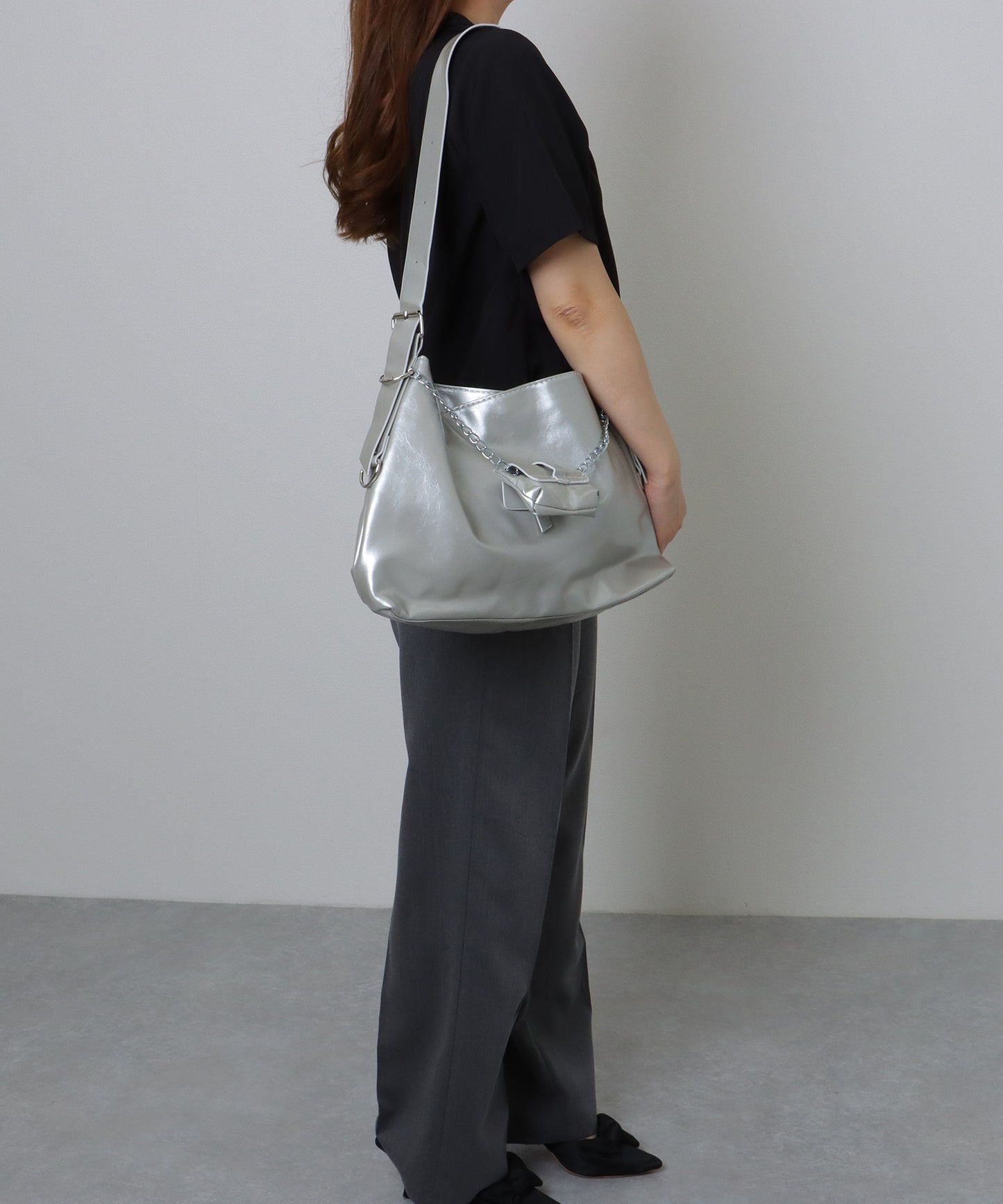 ミニポーチ付き スクエア チェーン ショルダーバッグ