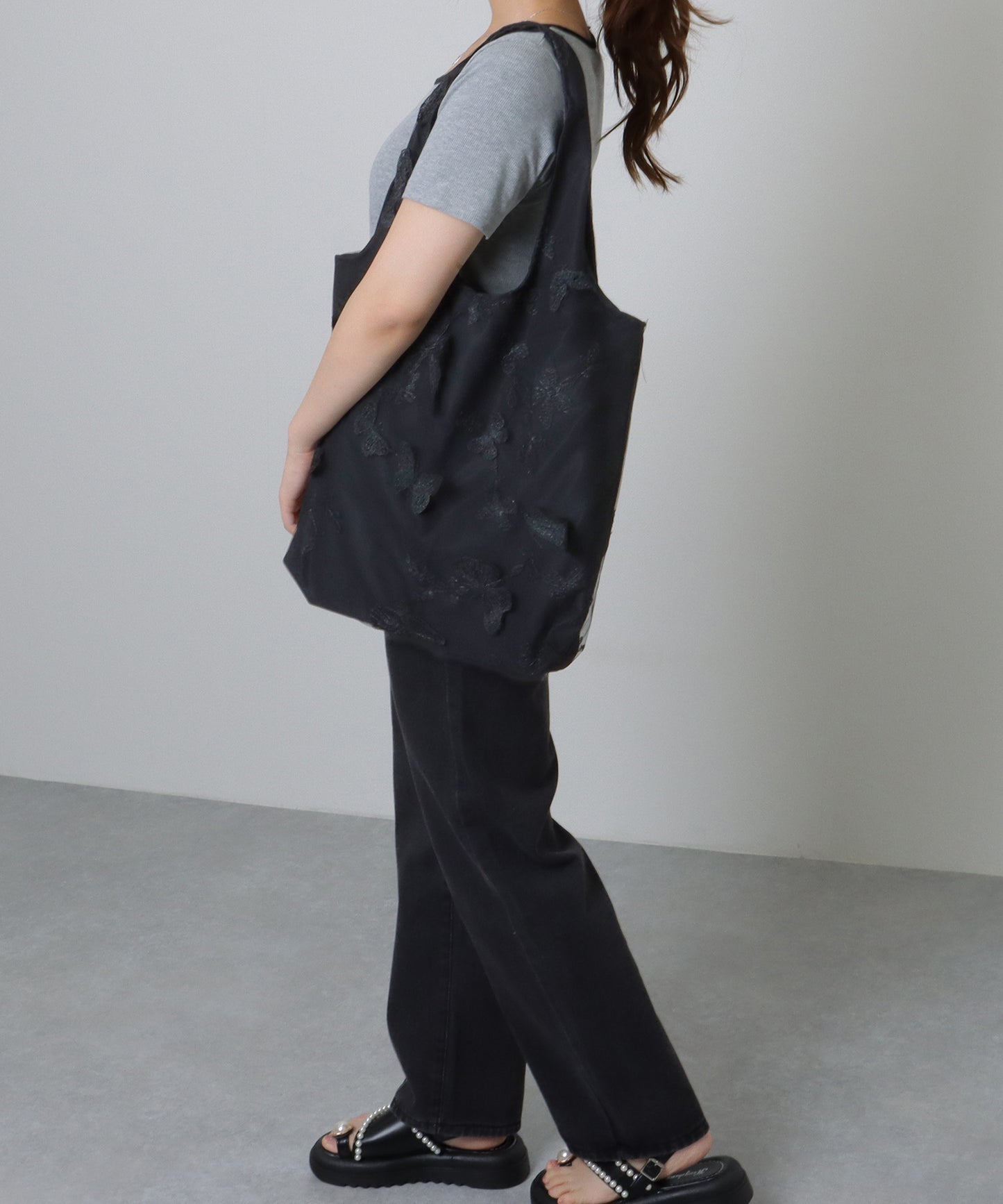 シアー レイヤード 刺繍モチーフ付き ソフト ショルダーバッグ