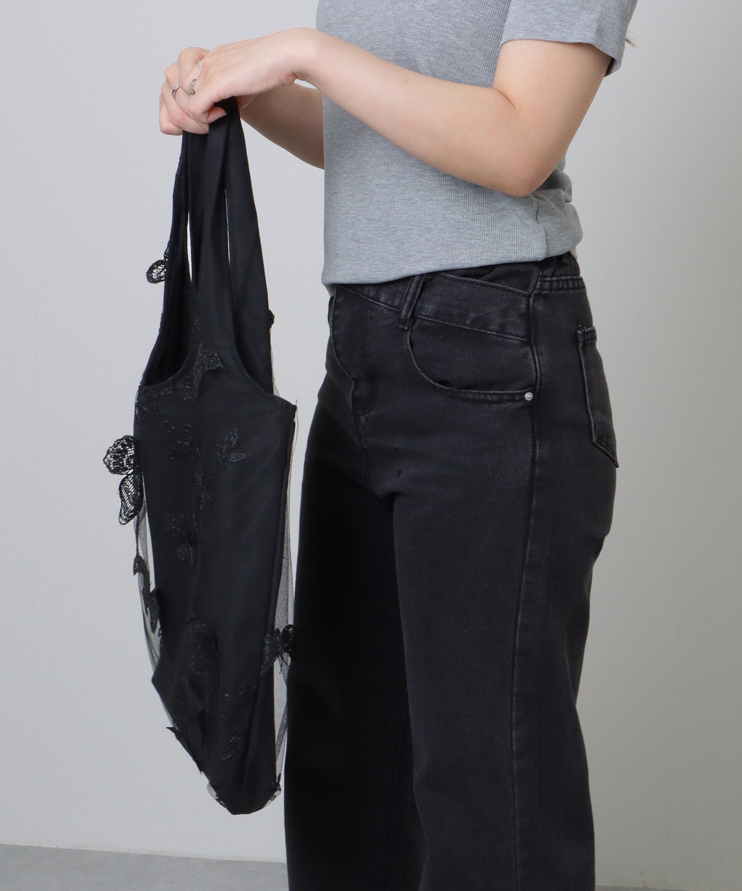 シアー レイヤード 刺繍モチーフ付き ソフト ショルダーバッグ