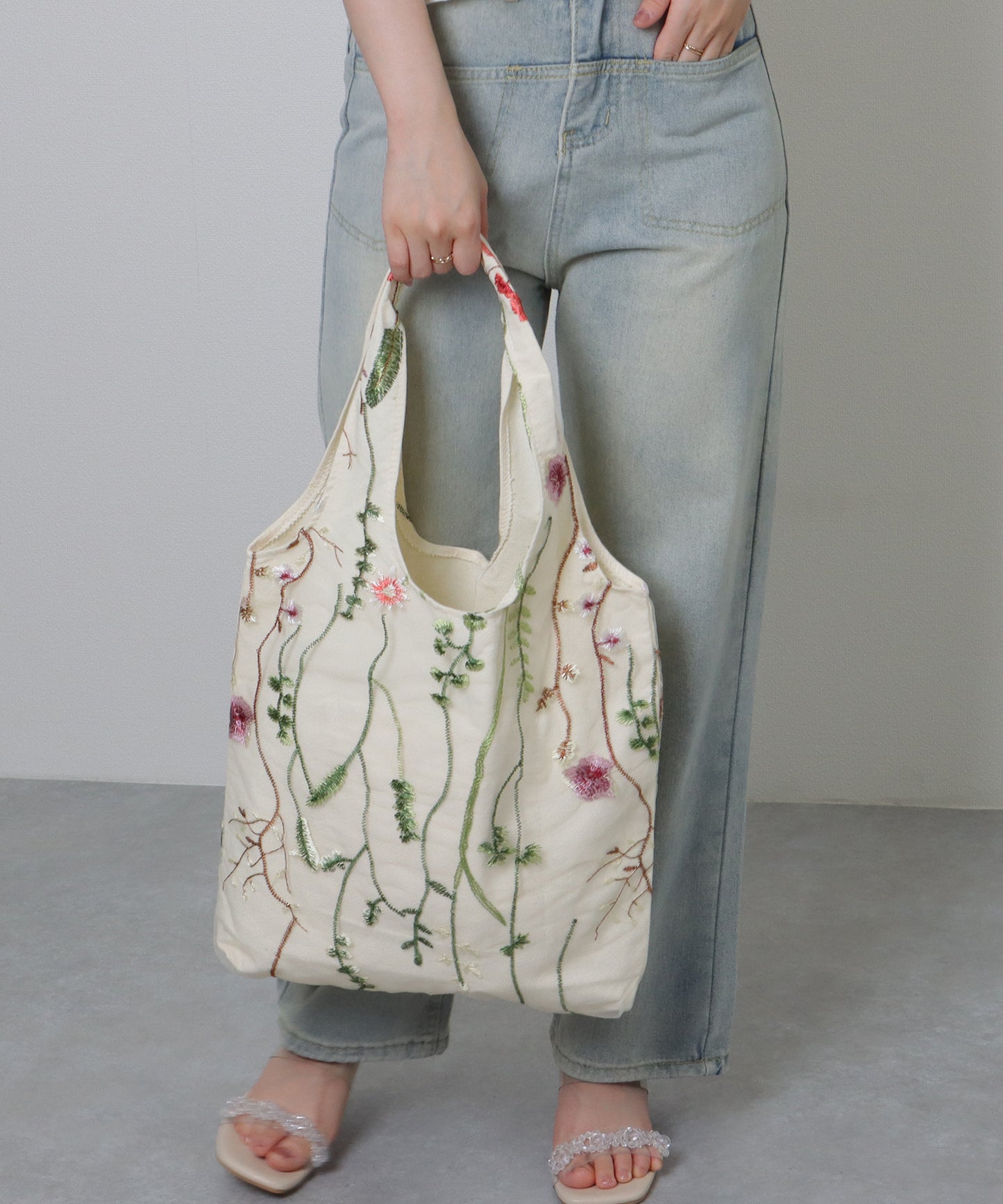 シアー レイヤード 刺繍モチーフ付き ソフト ショルダーバッグ