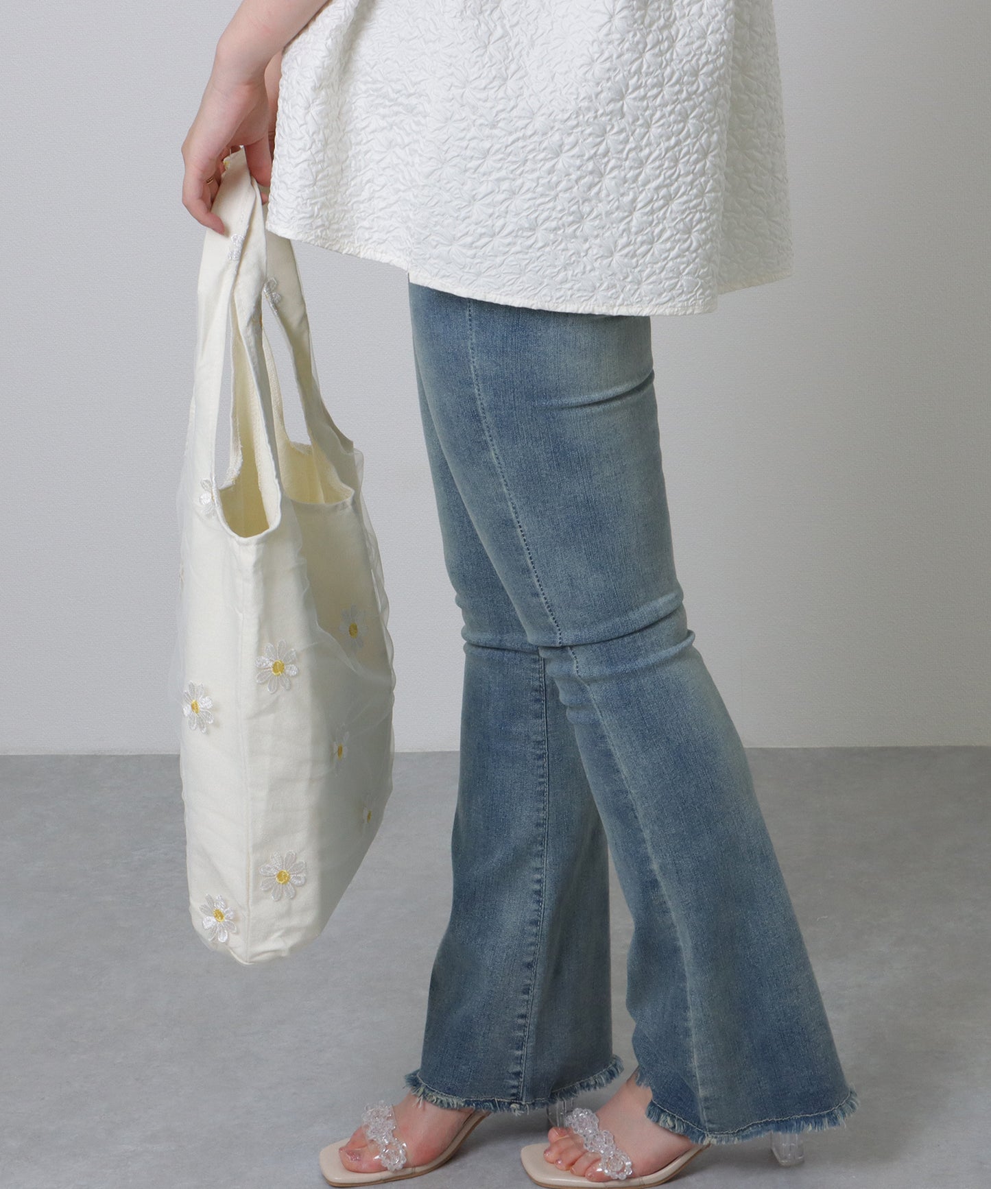 シアー レイヤード 刺繍モチーフ付き ソフト ショルダーバッグ