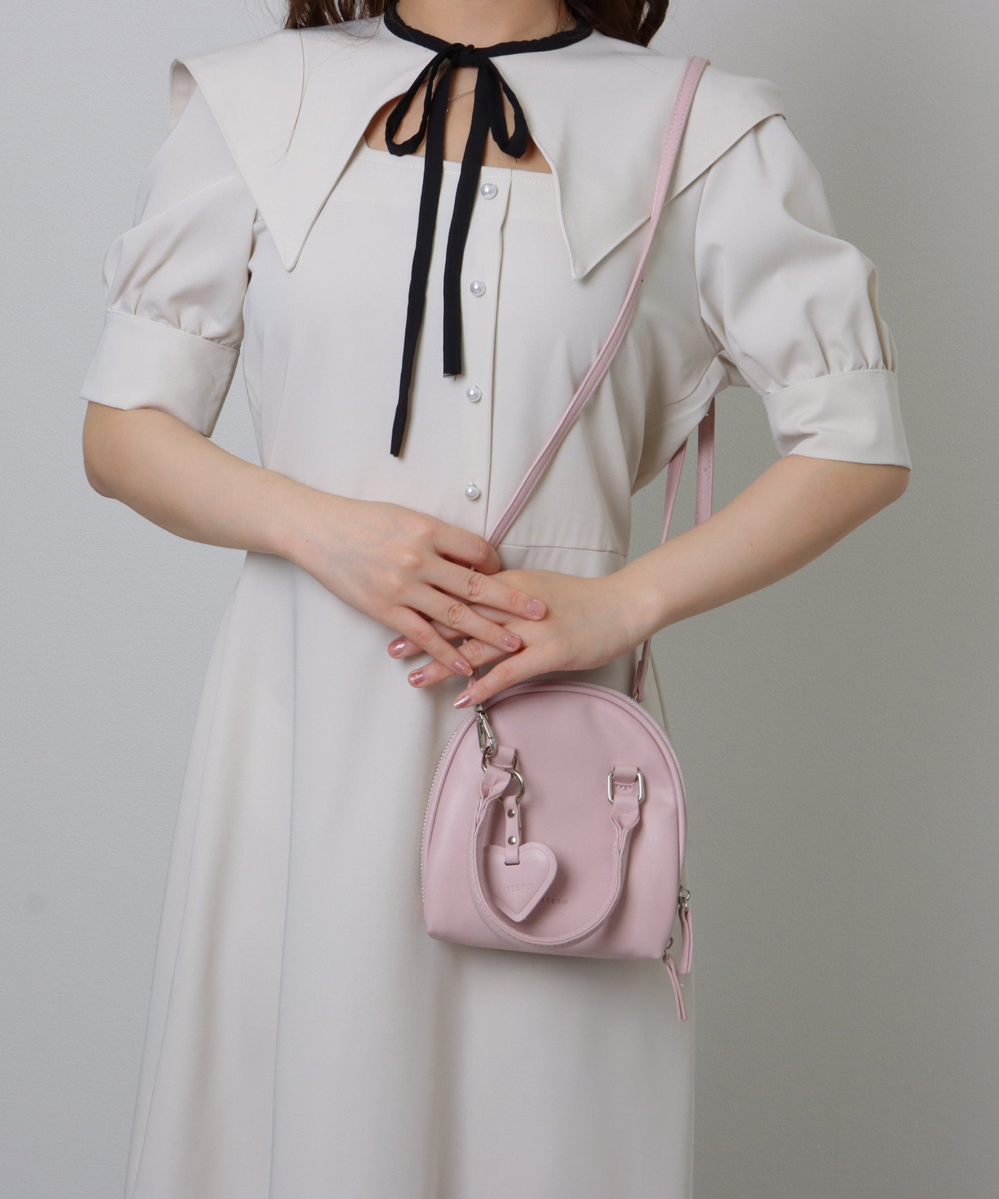 ハートチャーム付き 2WAY ミニ ラウンド ショルダーバッグ