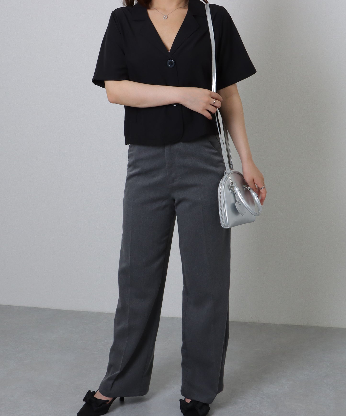 ハートチャーム付き 2WAY ミニ ラウンド ショルダーバッグ