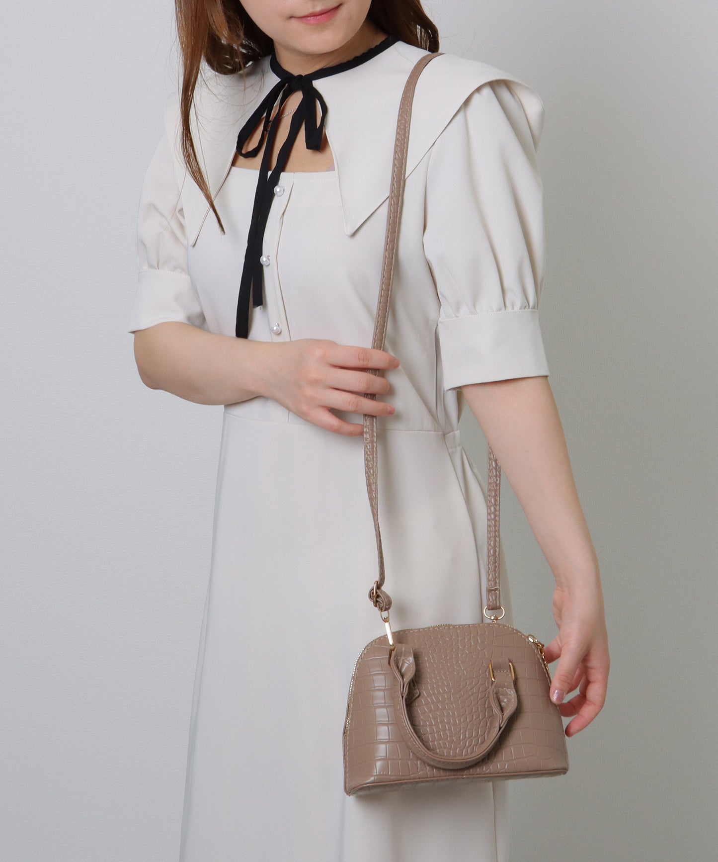 クロコ 型押し コンパクト レザー調 ショルダーバッグ