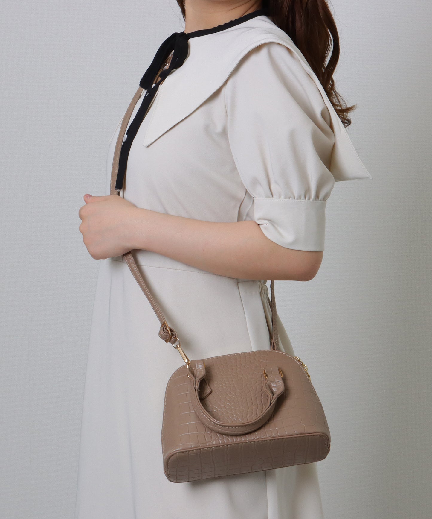 クロコ 型押し コンパクト レザー調 ショルダーバッグ